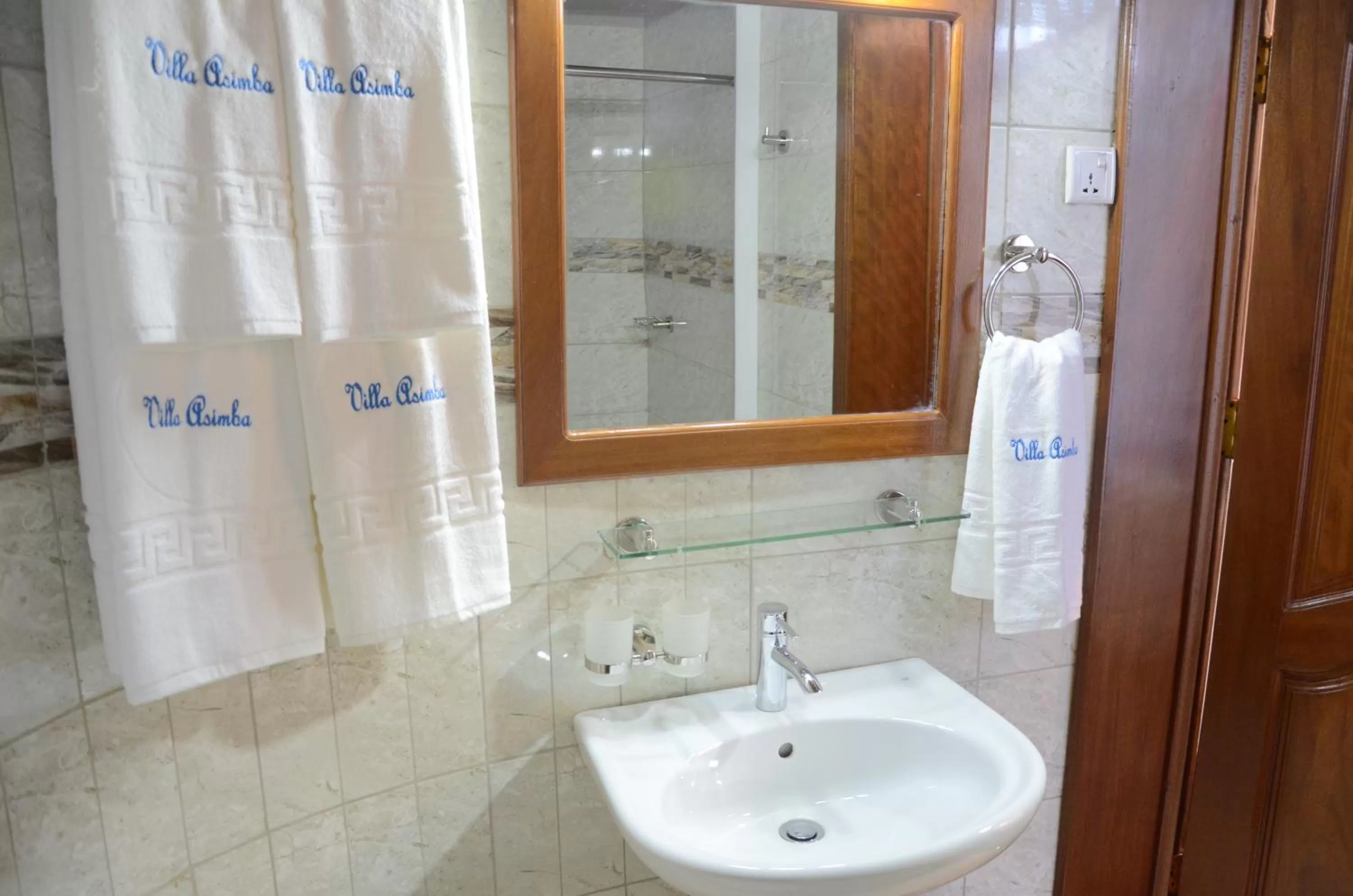 Bathroom in Villa Asimba