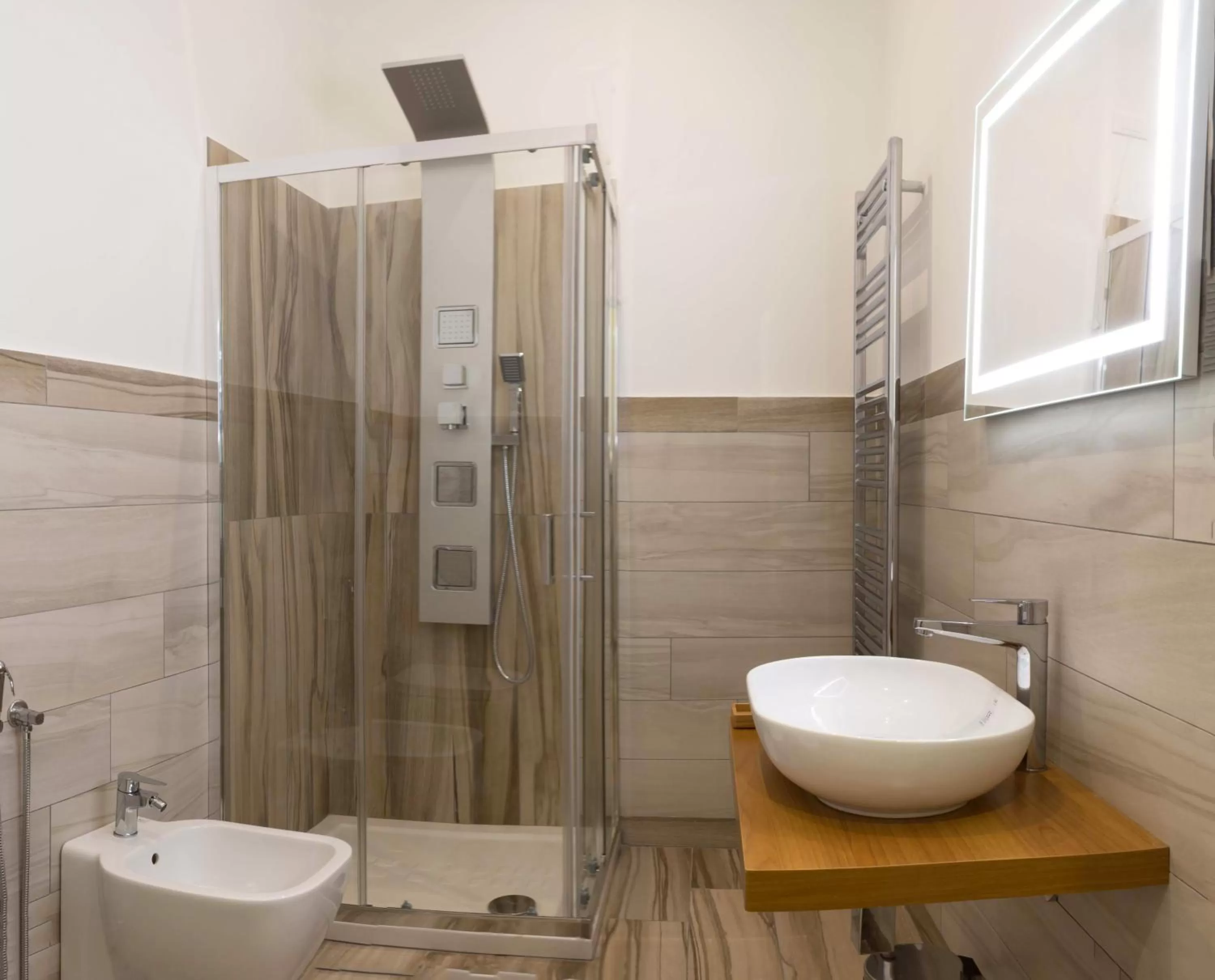 Bathroom in Hall inn B&B in Naples