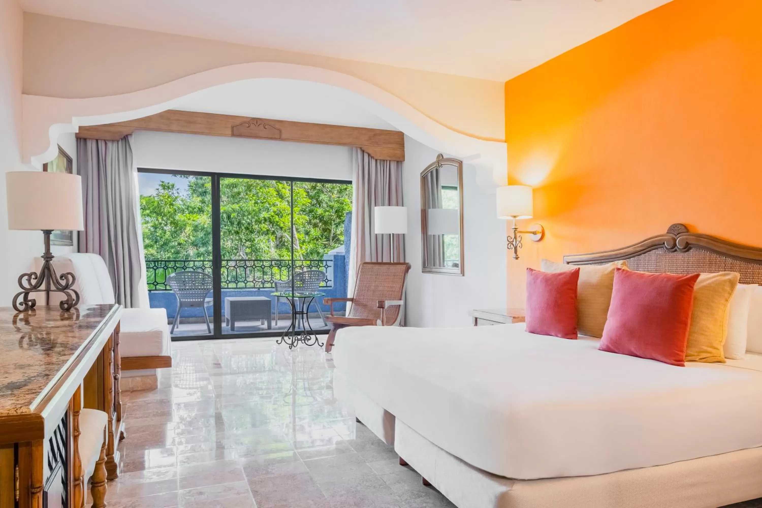 Junior Suite Near Pool (1 Adult)    in Iberostar Waves Paraíso Beach - All Inclusive