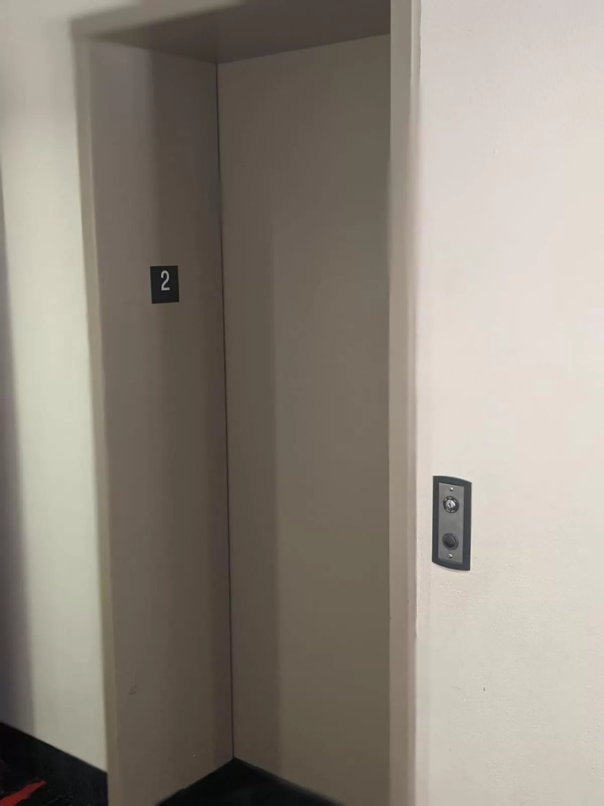 Logo/Certificate/Sign in Heritage Inn and Suites