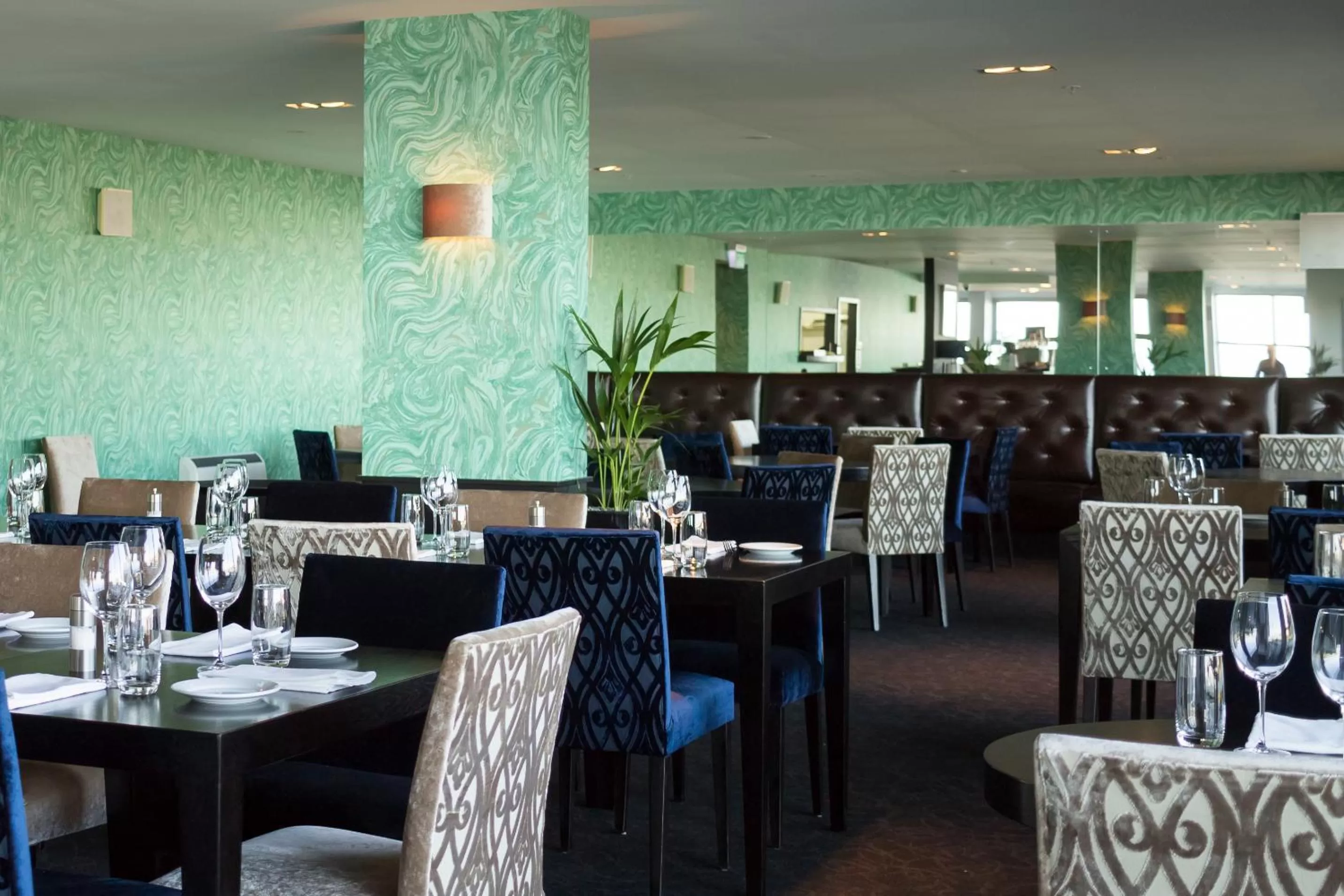 Restaurant/places to eat in Hotel St Clair