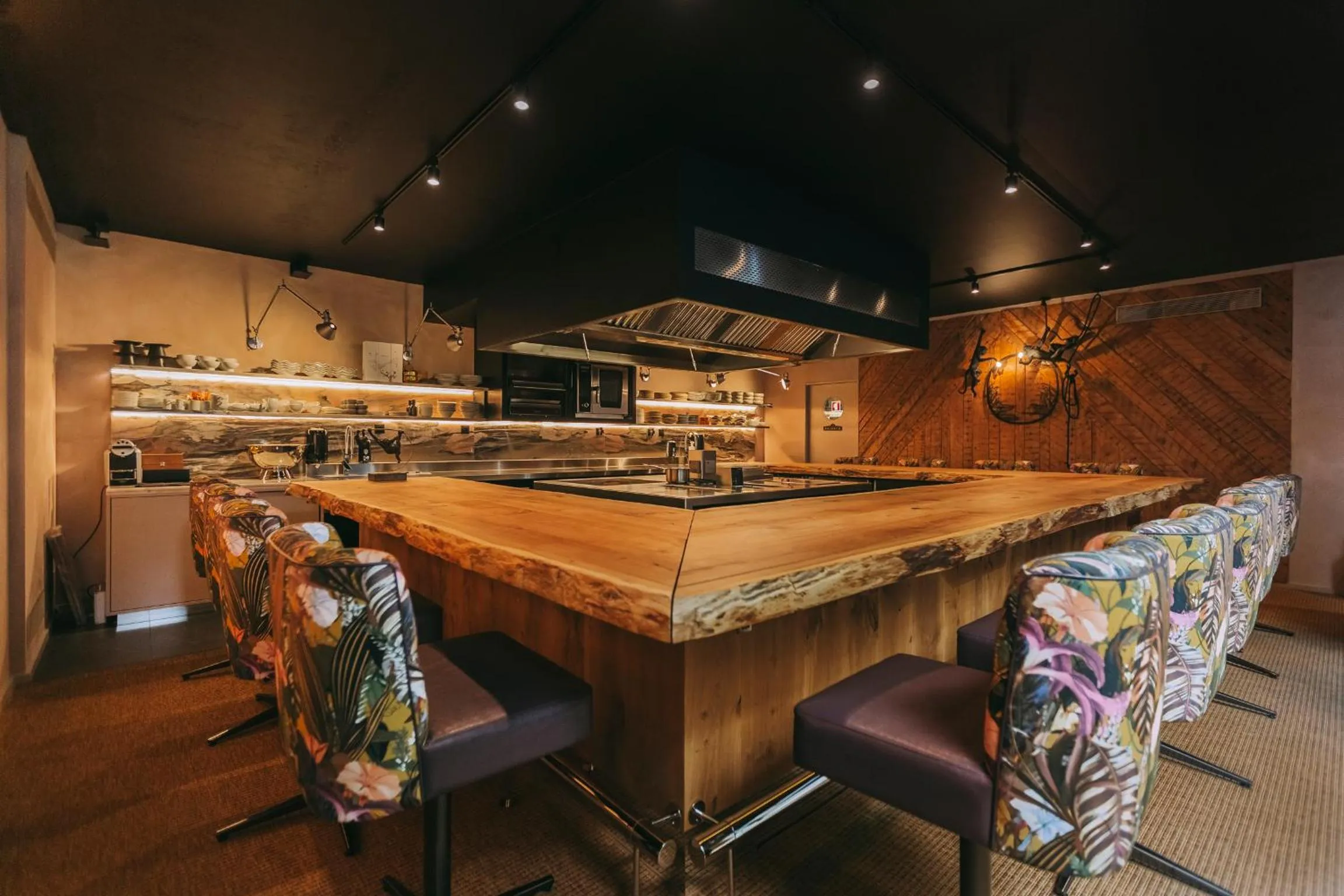 Restaurant/places to eat in Torel Palace Lisbon