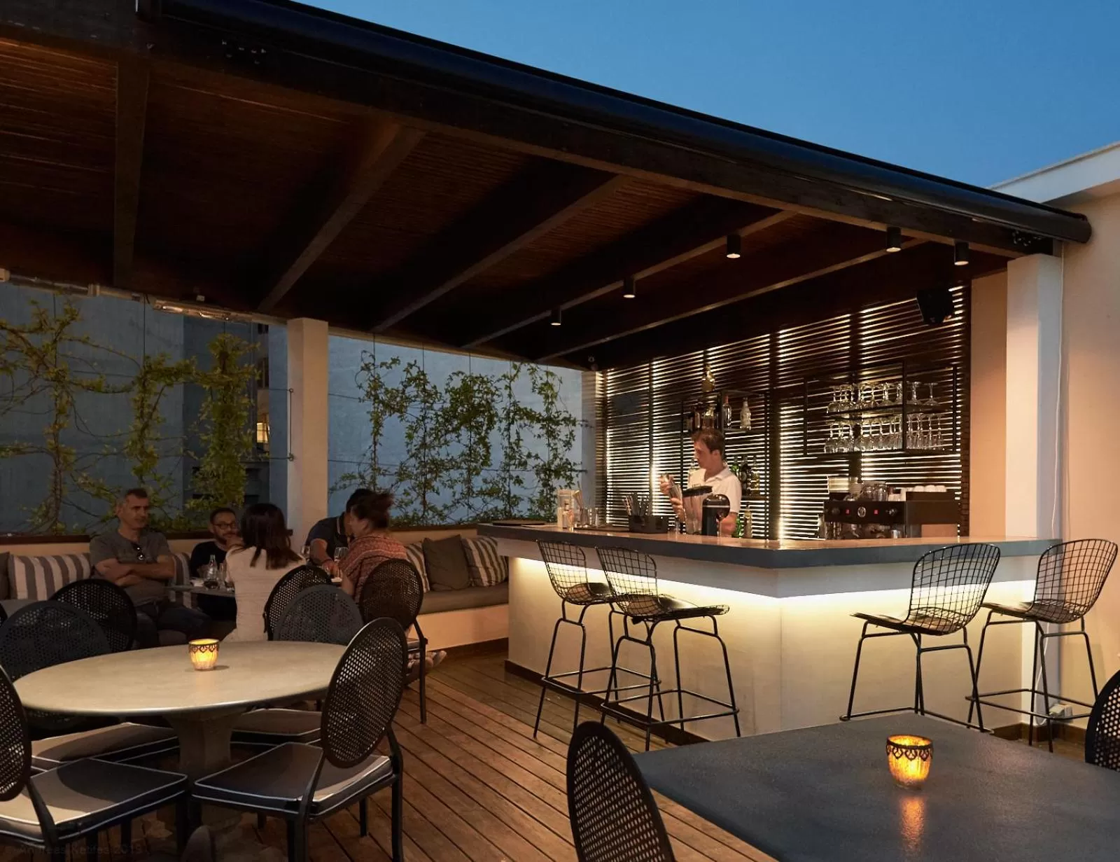 Lounge or bar in Athens Mansion Luxury Suites