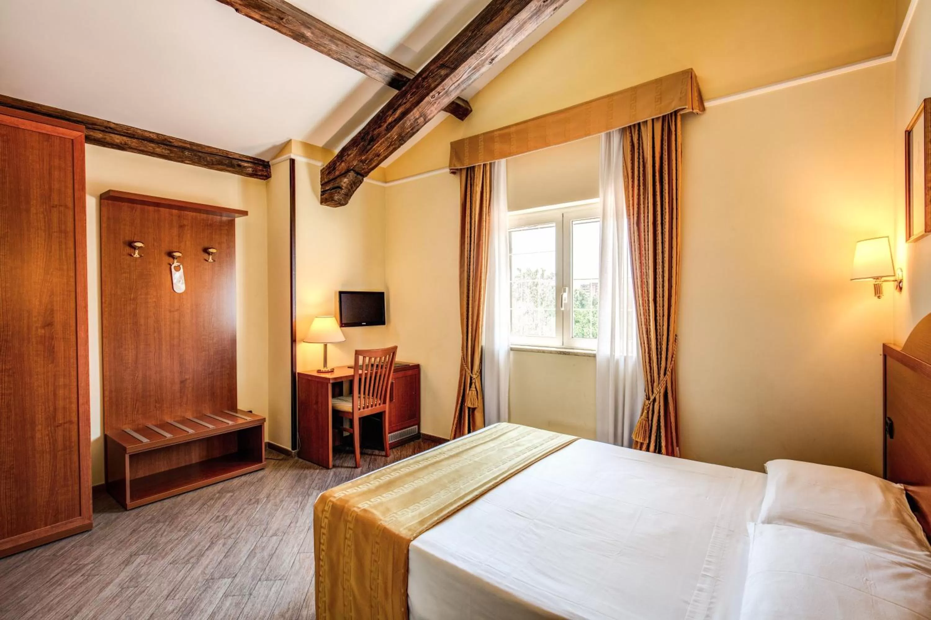 Bed in Hotel Roma Tiburtina Metro