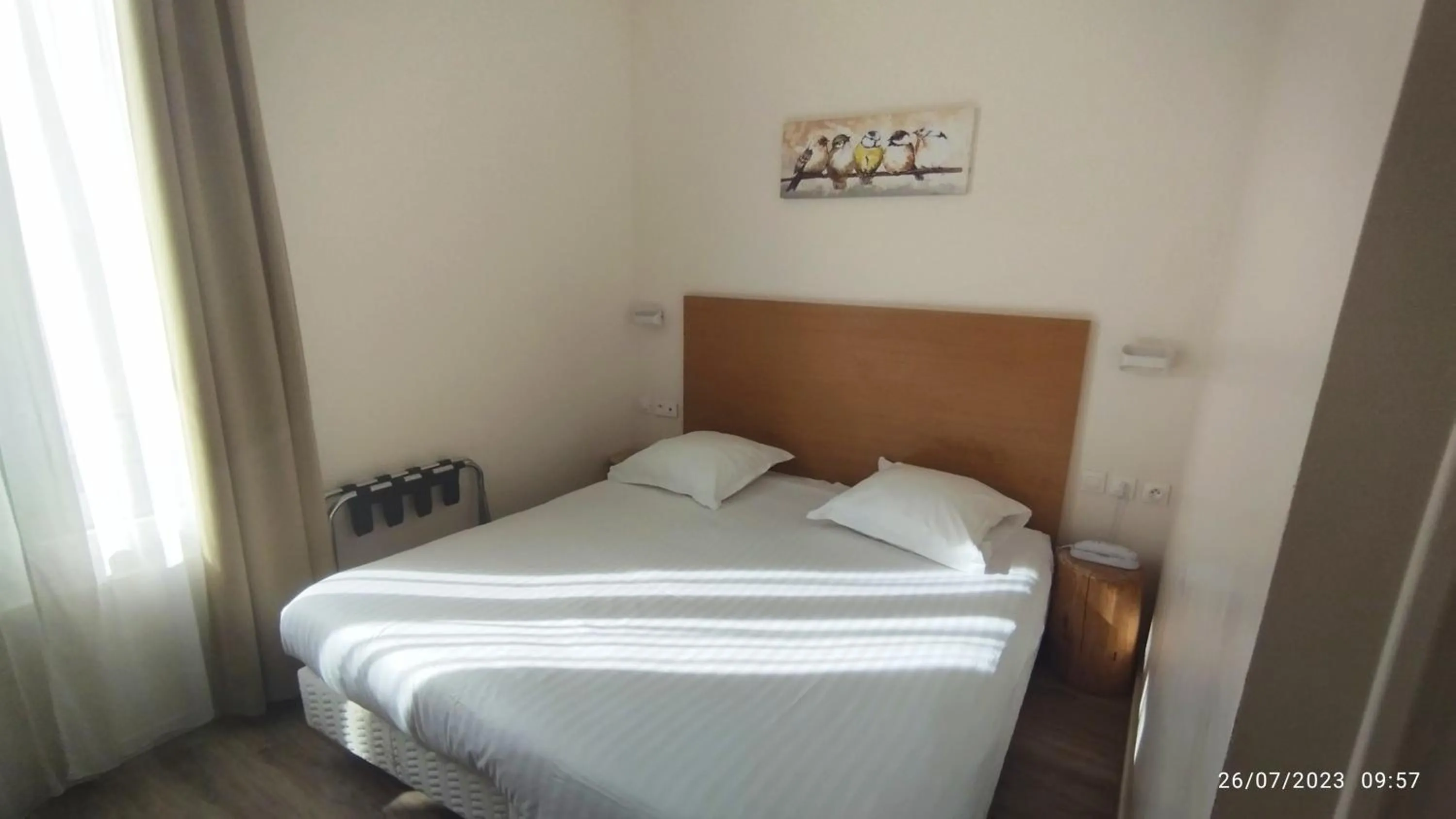 Photo of the whole room, Bed in Hotel Des Arts