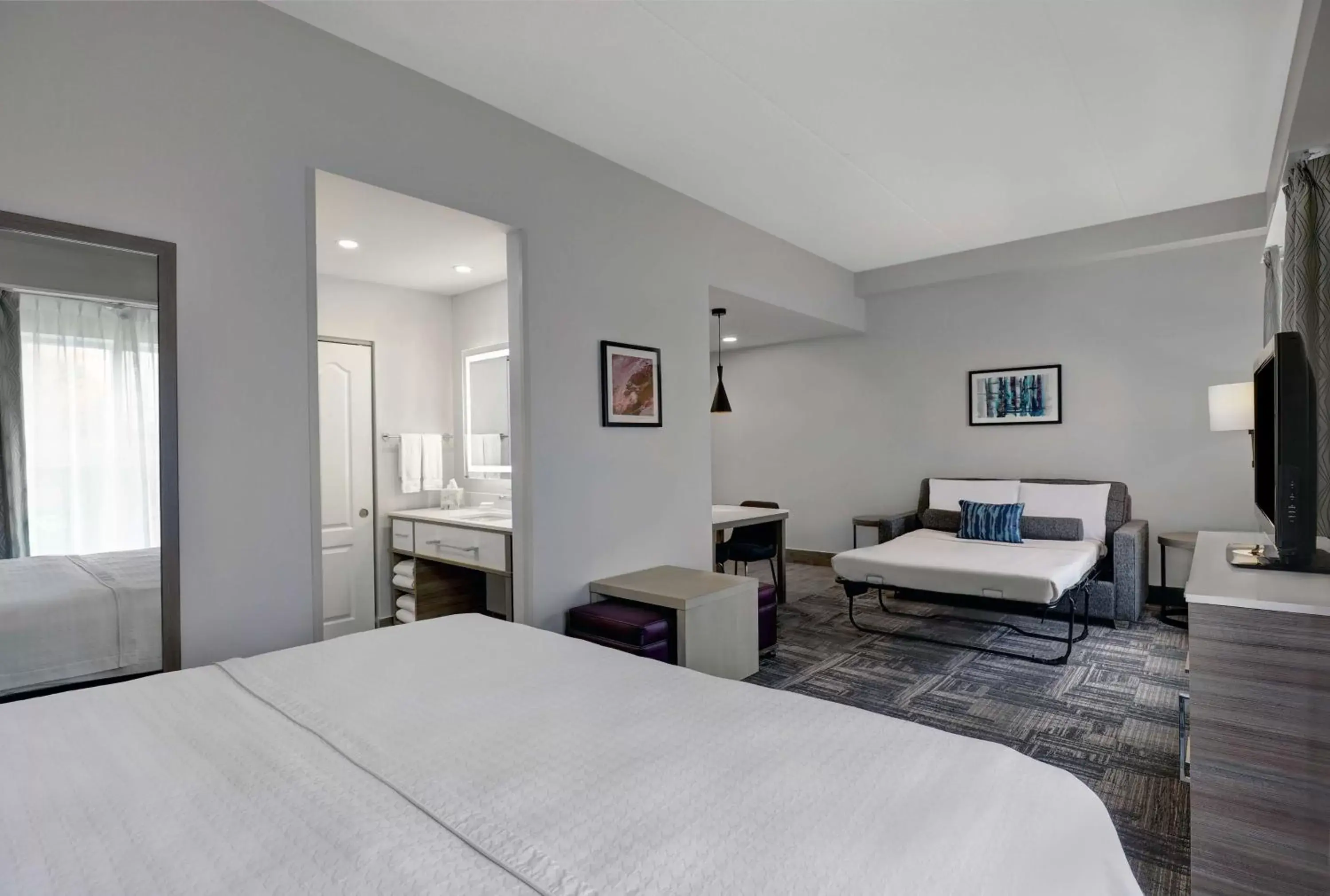 King Studio Suite - Non-Smoking in Homewood Suites by Hilton London Ontario King Studio Suite - Non-Smoking in Homewood Suites by Hilton London Ontario