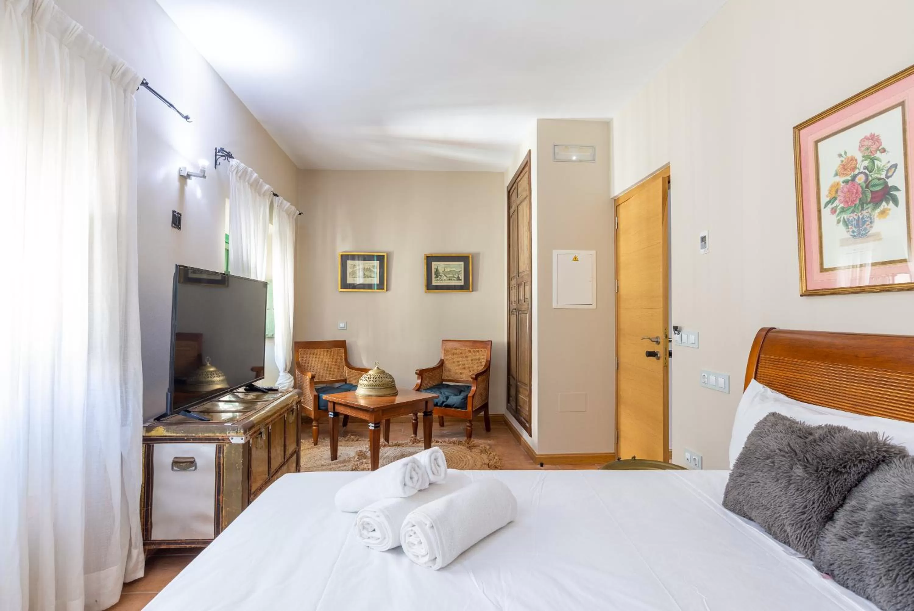 TV and multimedia, Bed in Hotel Albaicín