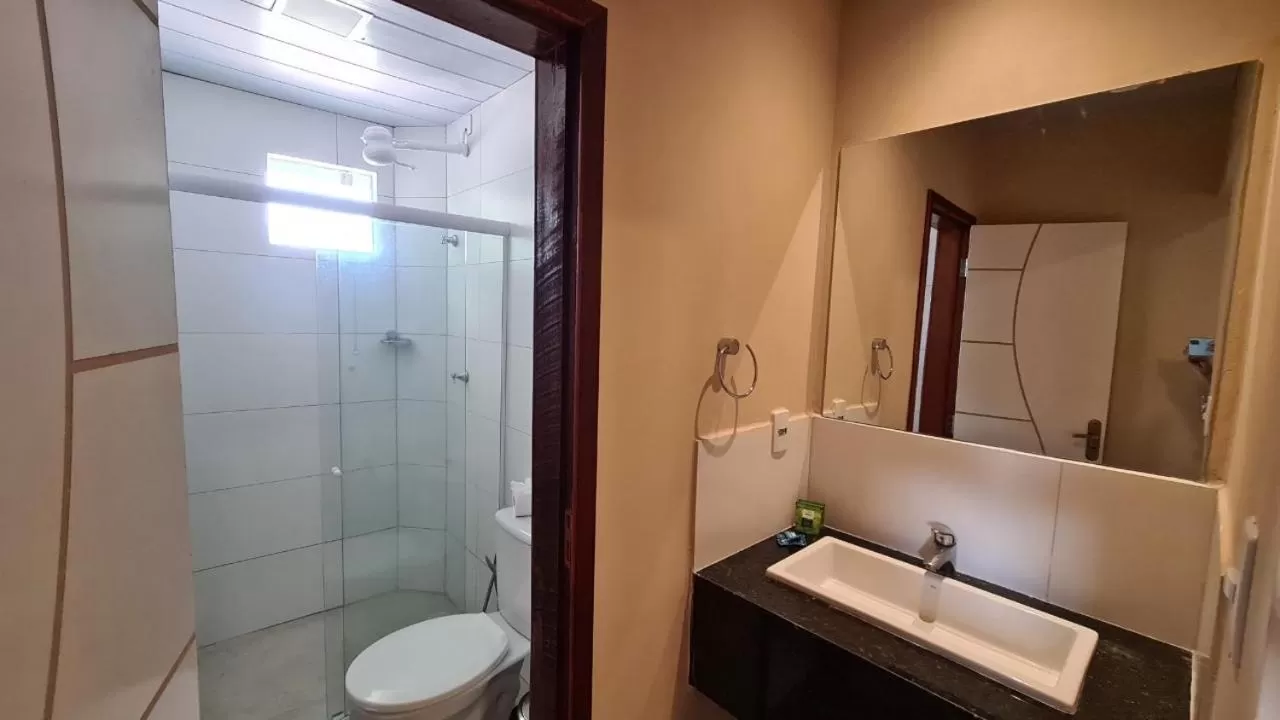 Bathroom in Tamandare Praia Hotel
