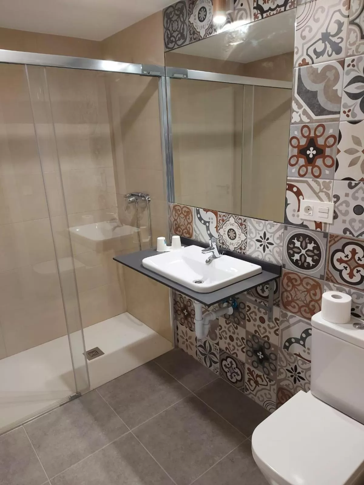 Bathroom in Hotel - Hostel Atuvera