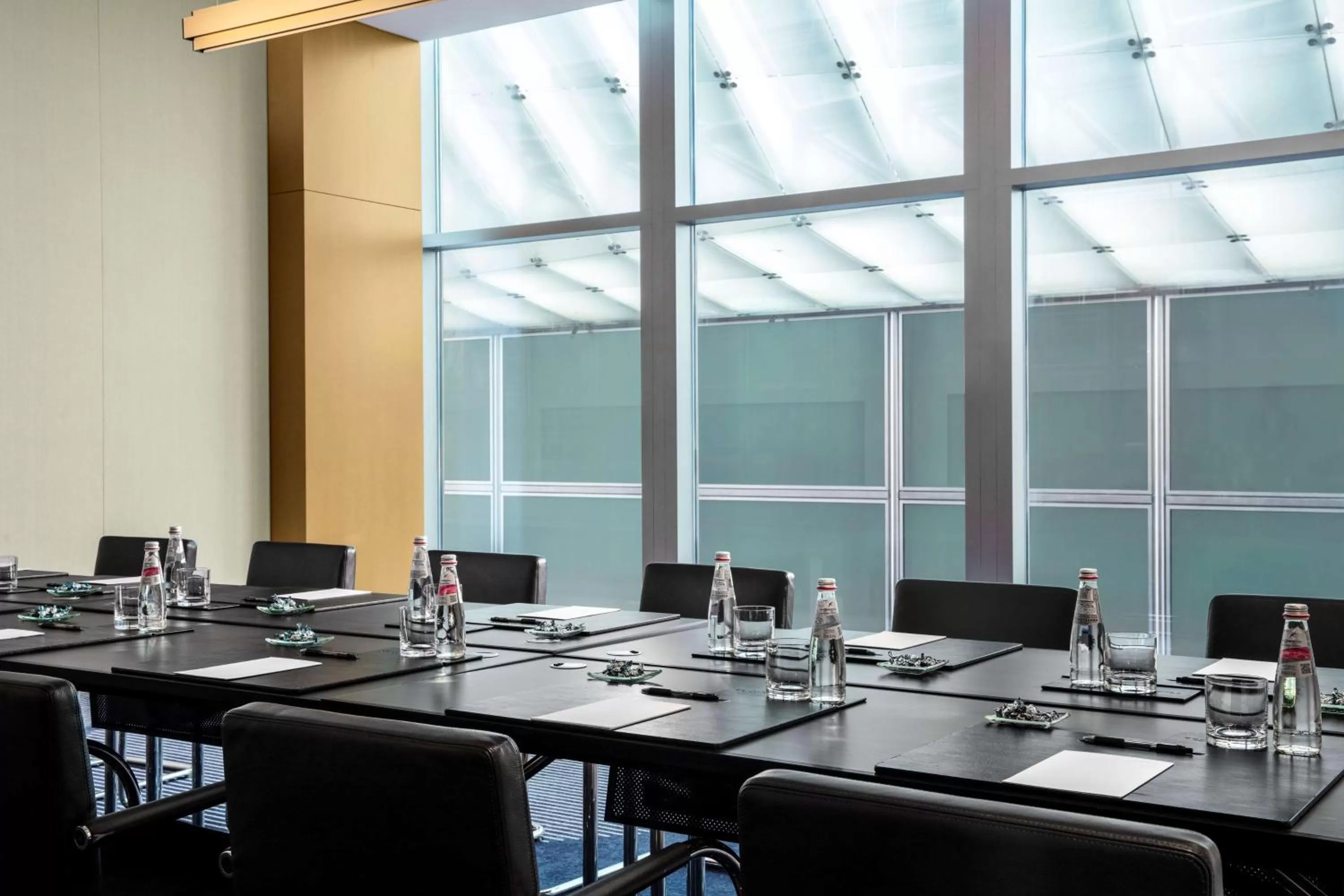 Meeting/conference room in Conrad New York Downtown