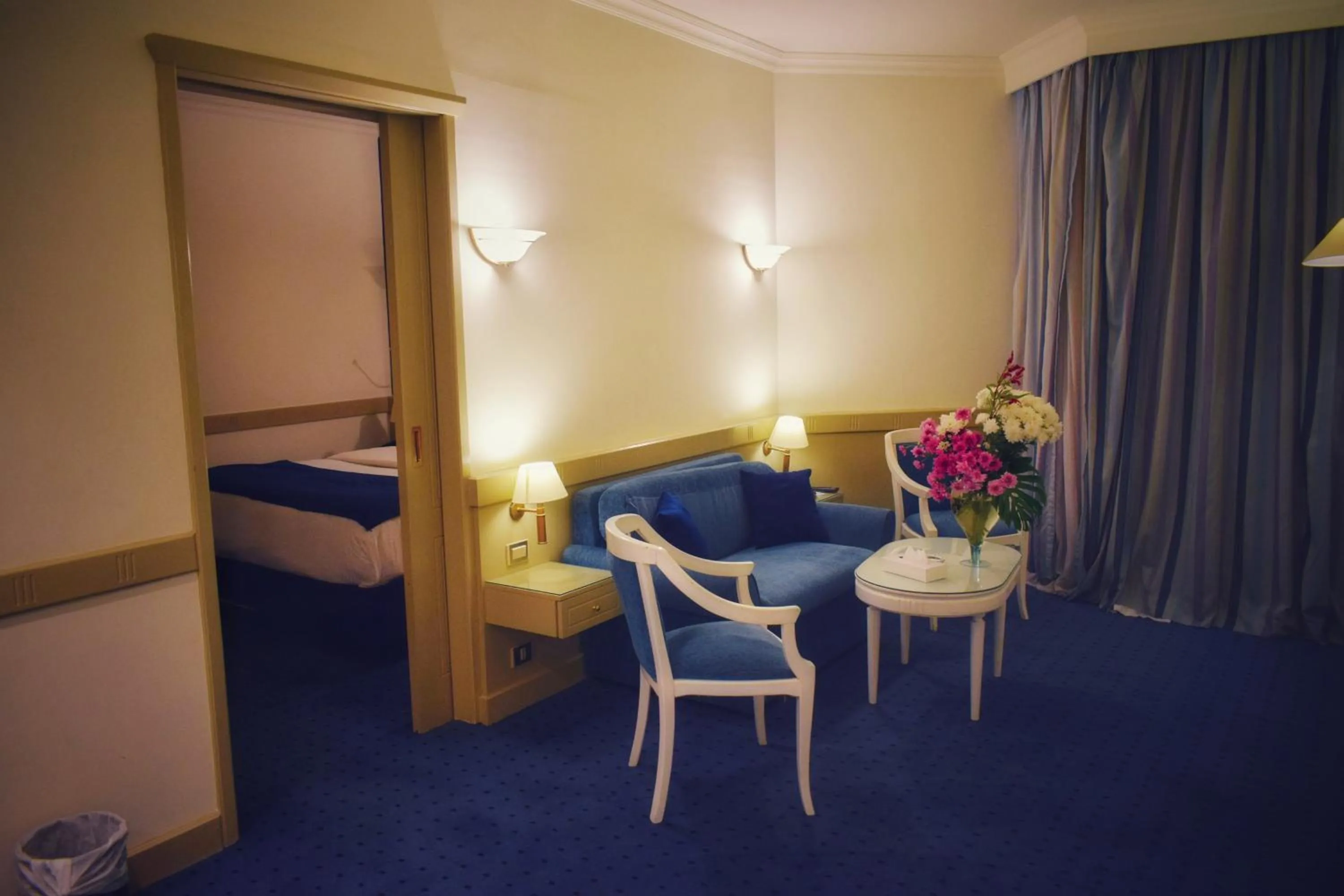 Bed in Romance Alexandria Hotel