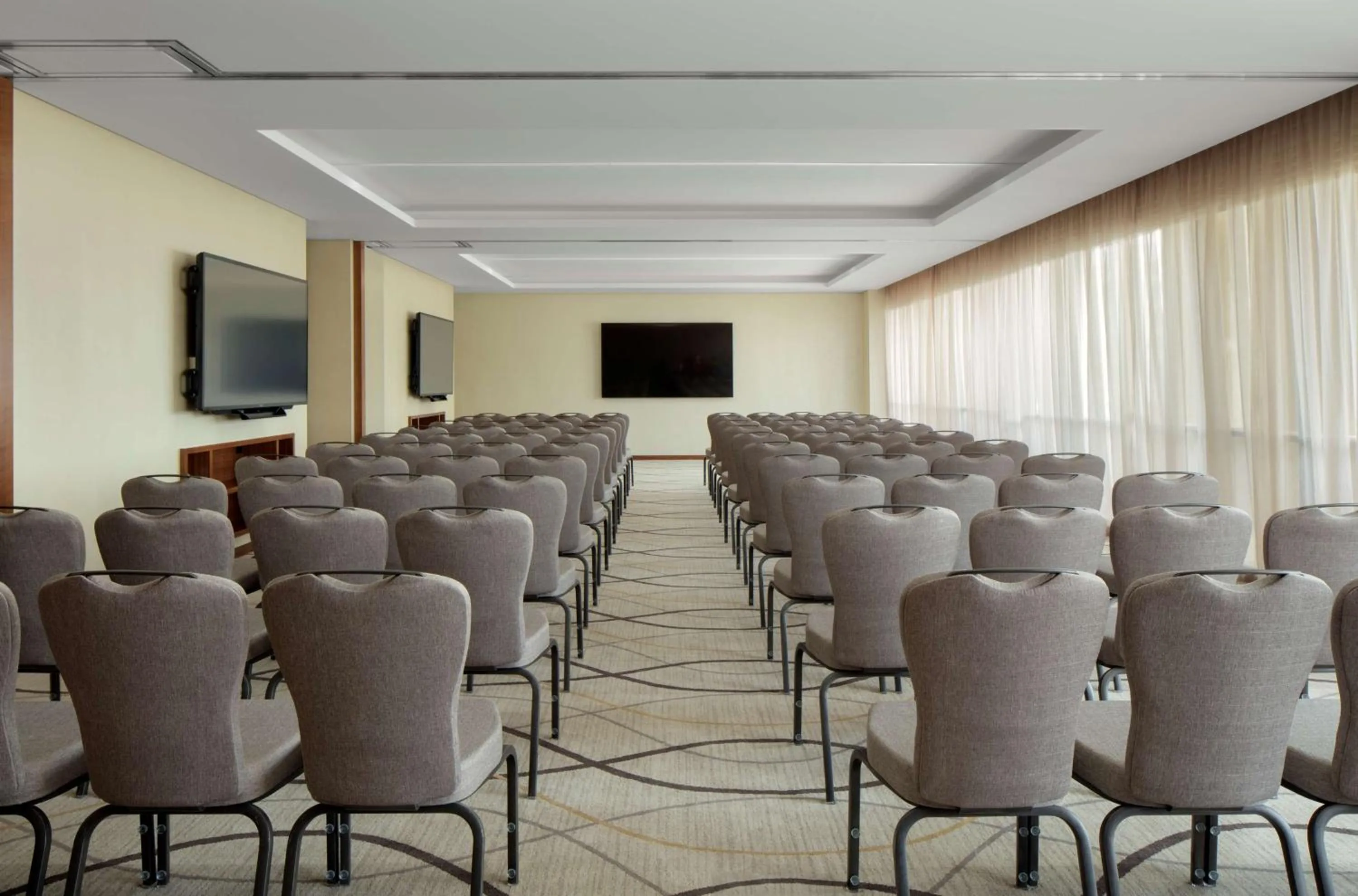Meeting/conference room in Radisson Blu Hotel, Dubai Deira Creek