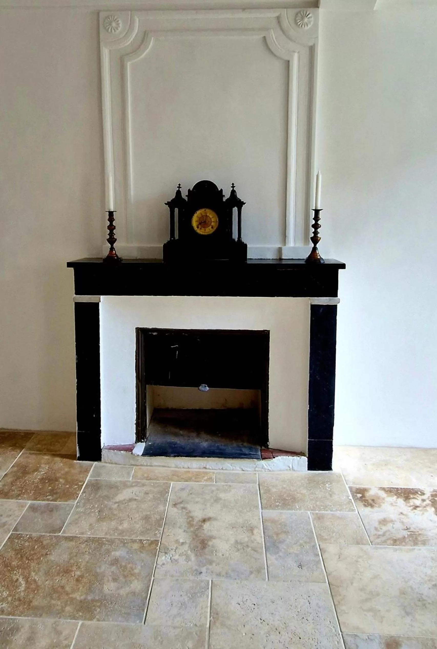 Decorative detail in La Tour de Pezene