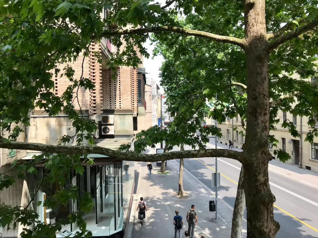 Property building in Urban Style Apartments by Loft