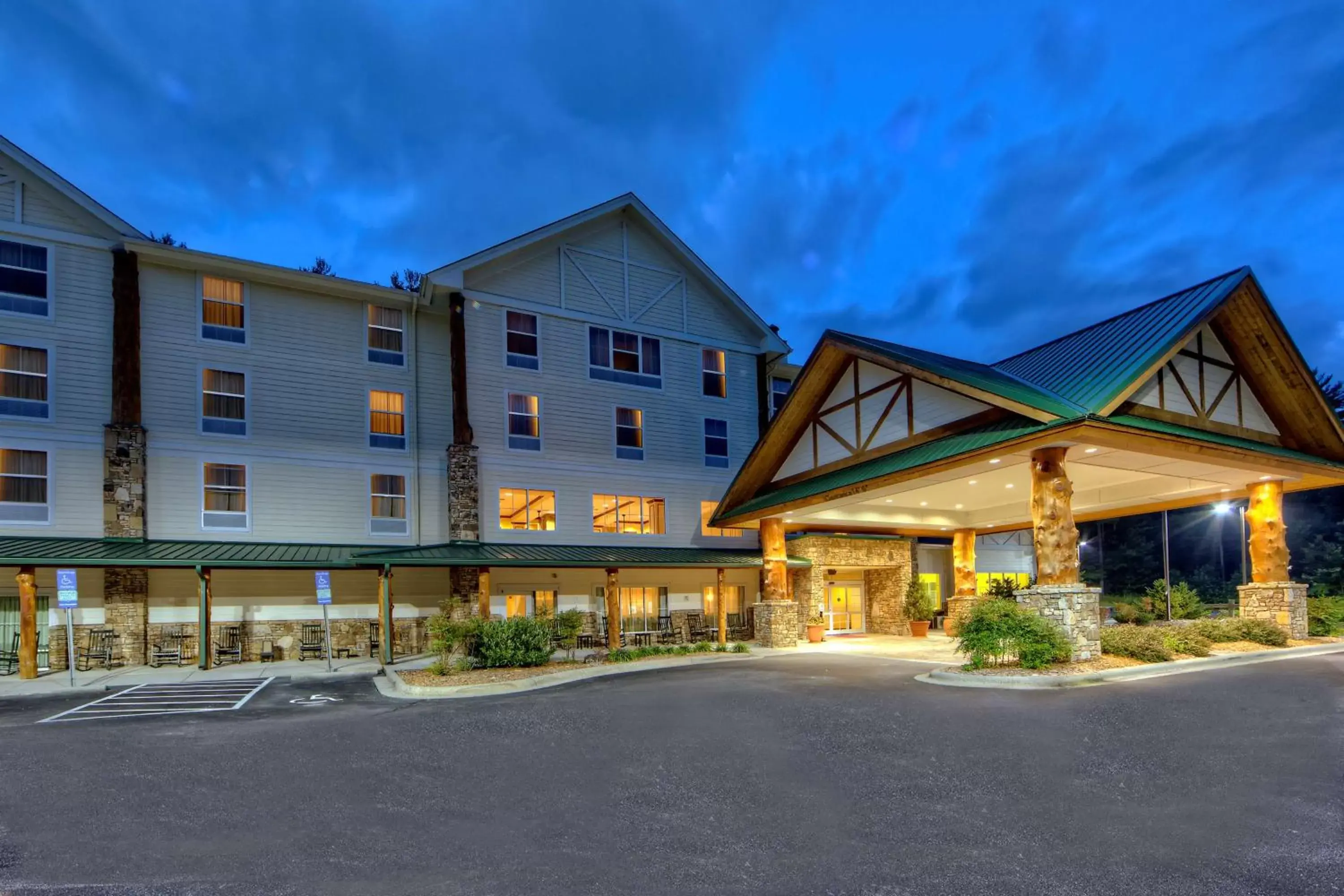 Hampton Inn & Suites Cashiers - Sapphire Valley Hampton Inn & Suites Cashiers - Sapphire Valley