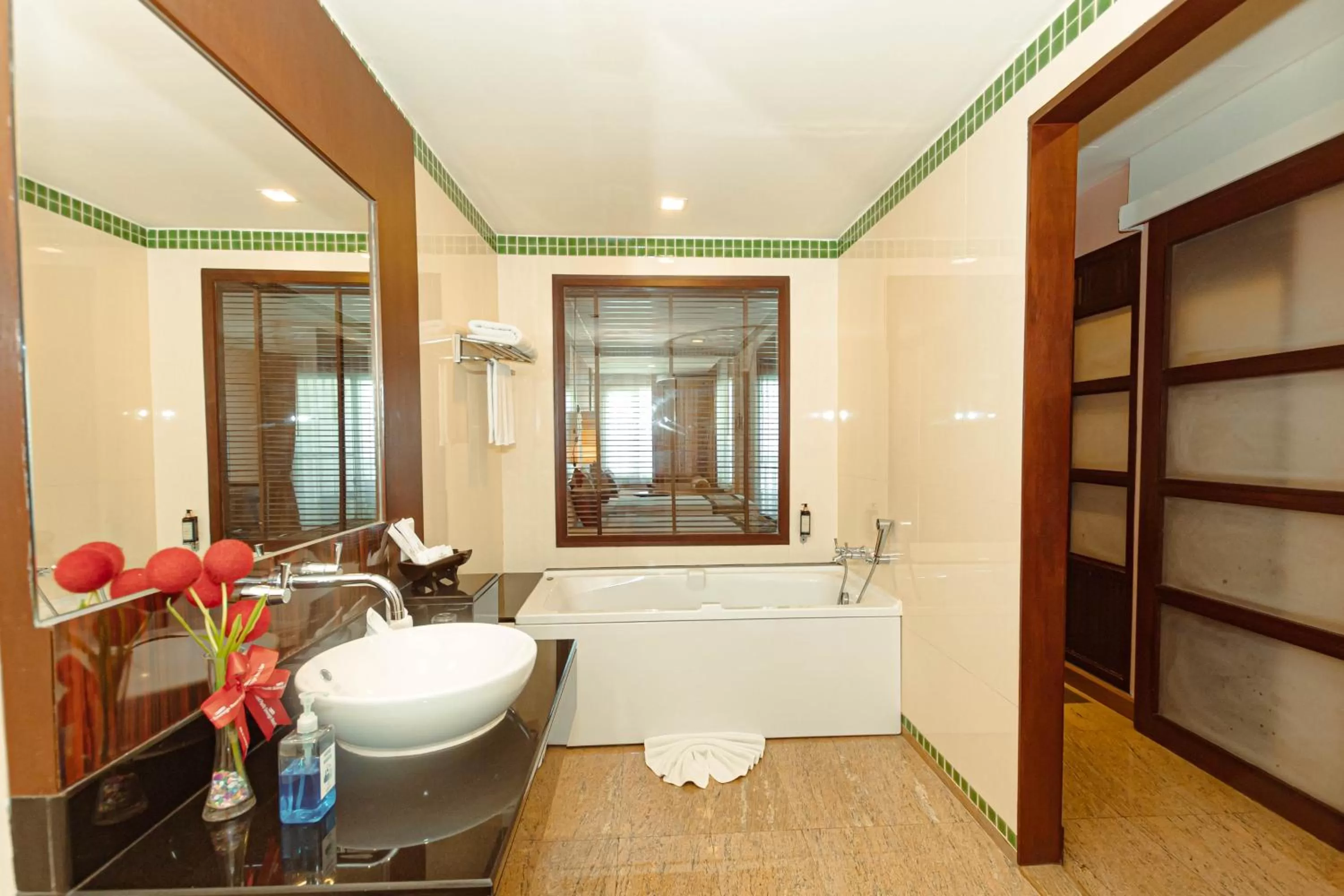 Bath in Grand Pacific Sovereign Resort & Spa