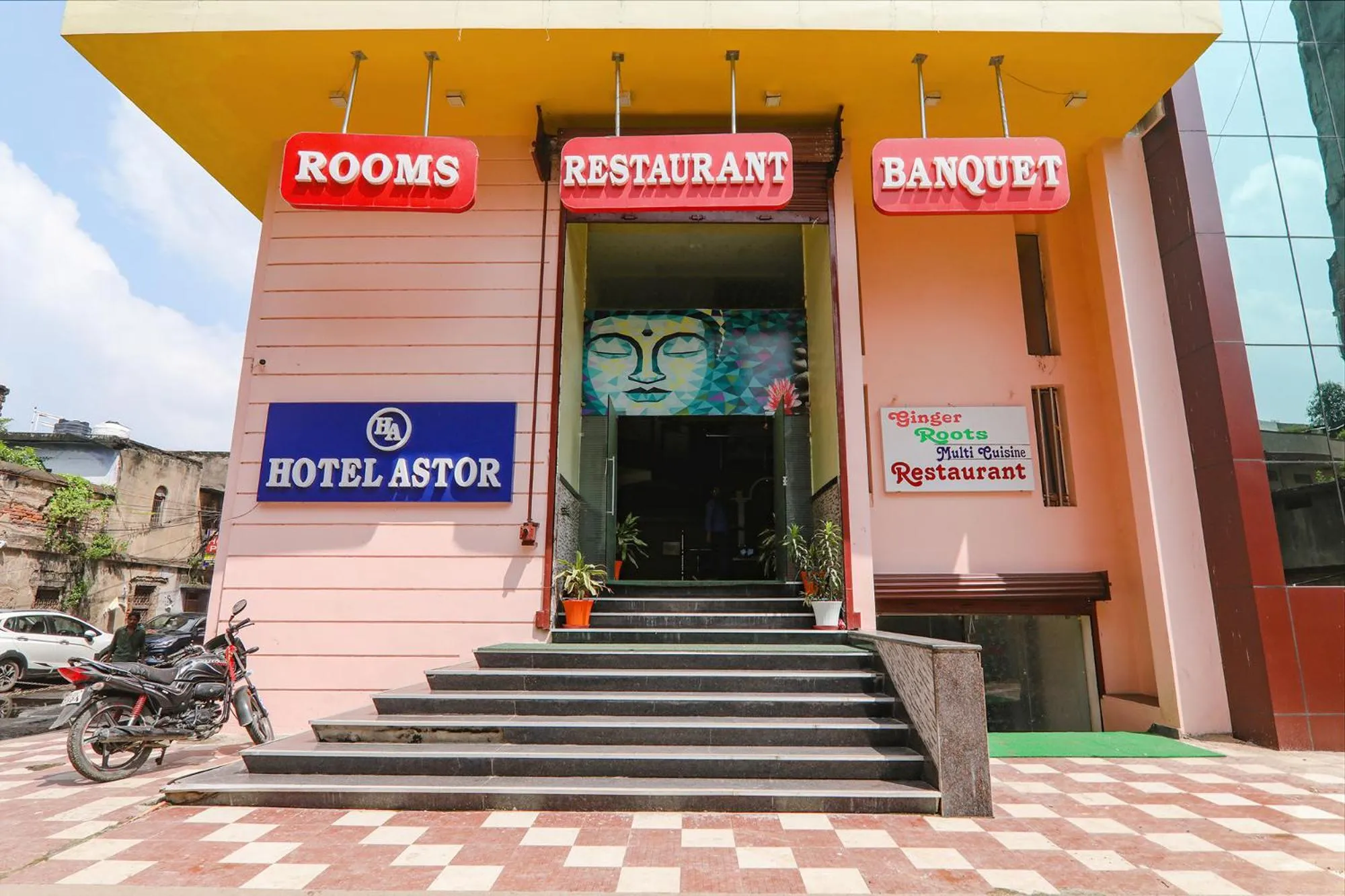 Facade/entrance in FabHotel Astor