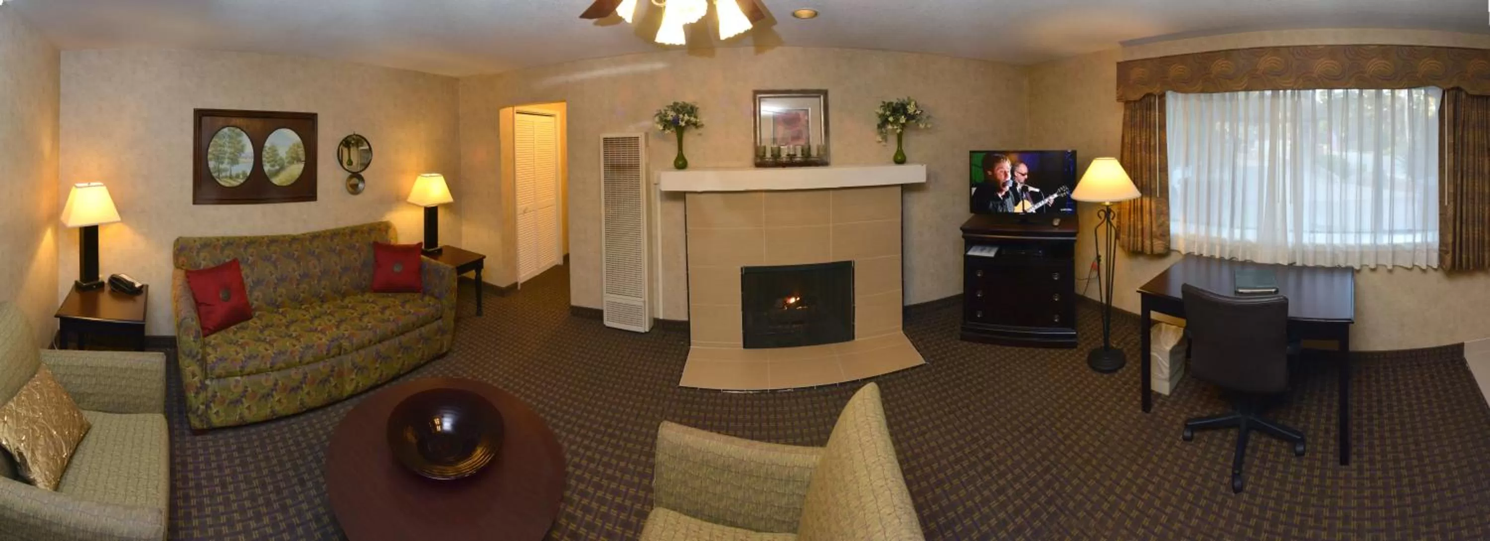 Living room in Rosedale Inn