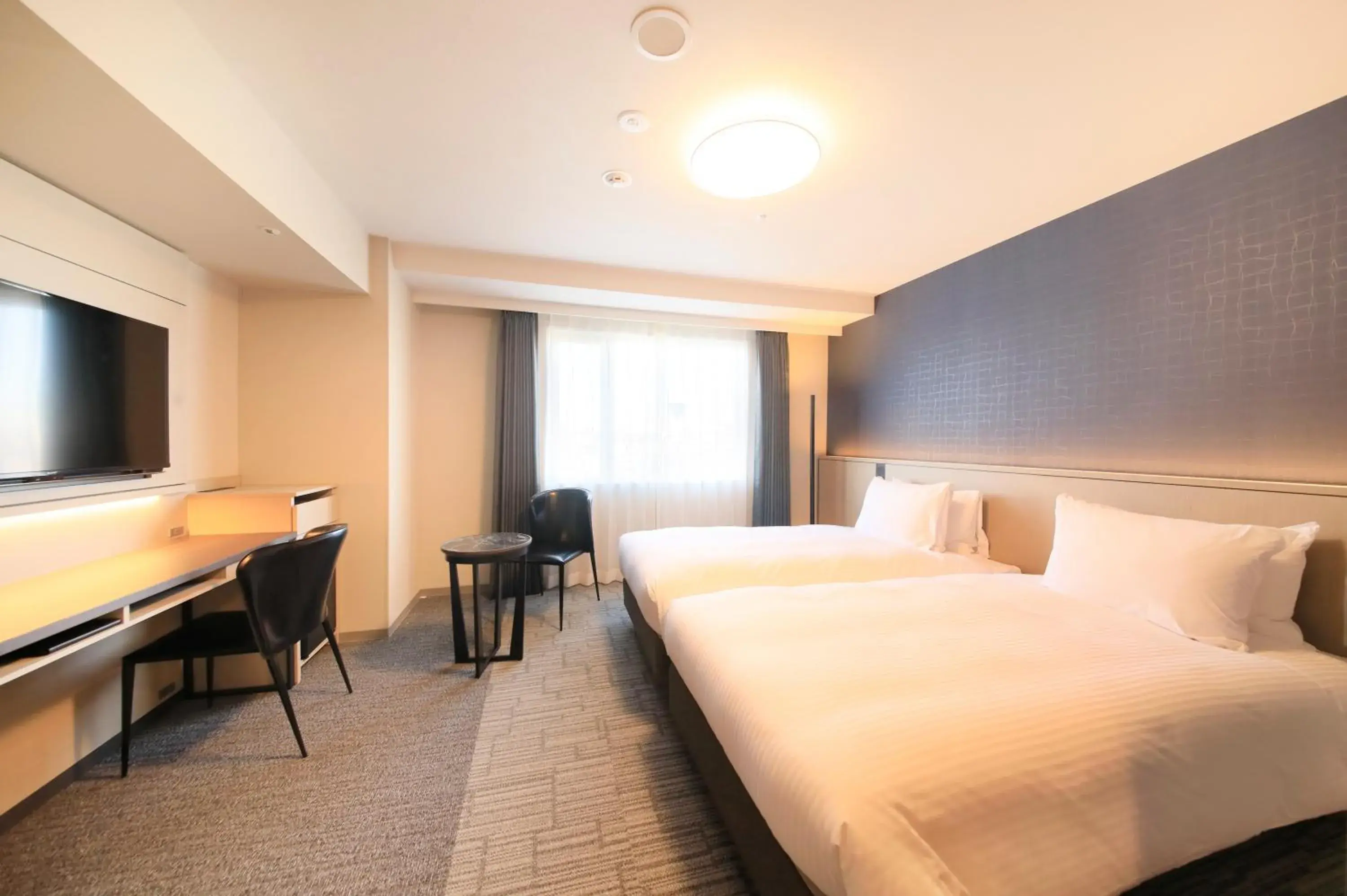 Superior Twin Room (Maximum 2 People) - single occupancy - 1 adult - Non-Smoking in Richmond Hotel Yokohama Ekimae Superior Twin Room (Maximum 2 People) - single occupancy - 1 adult - Non-Smoking in Richmond Hotel Yokohama Ekimae