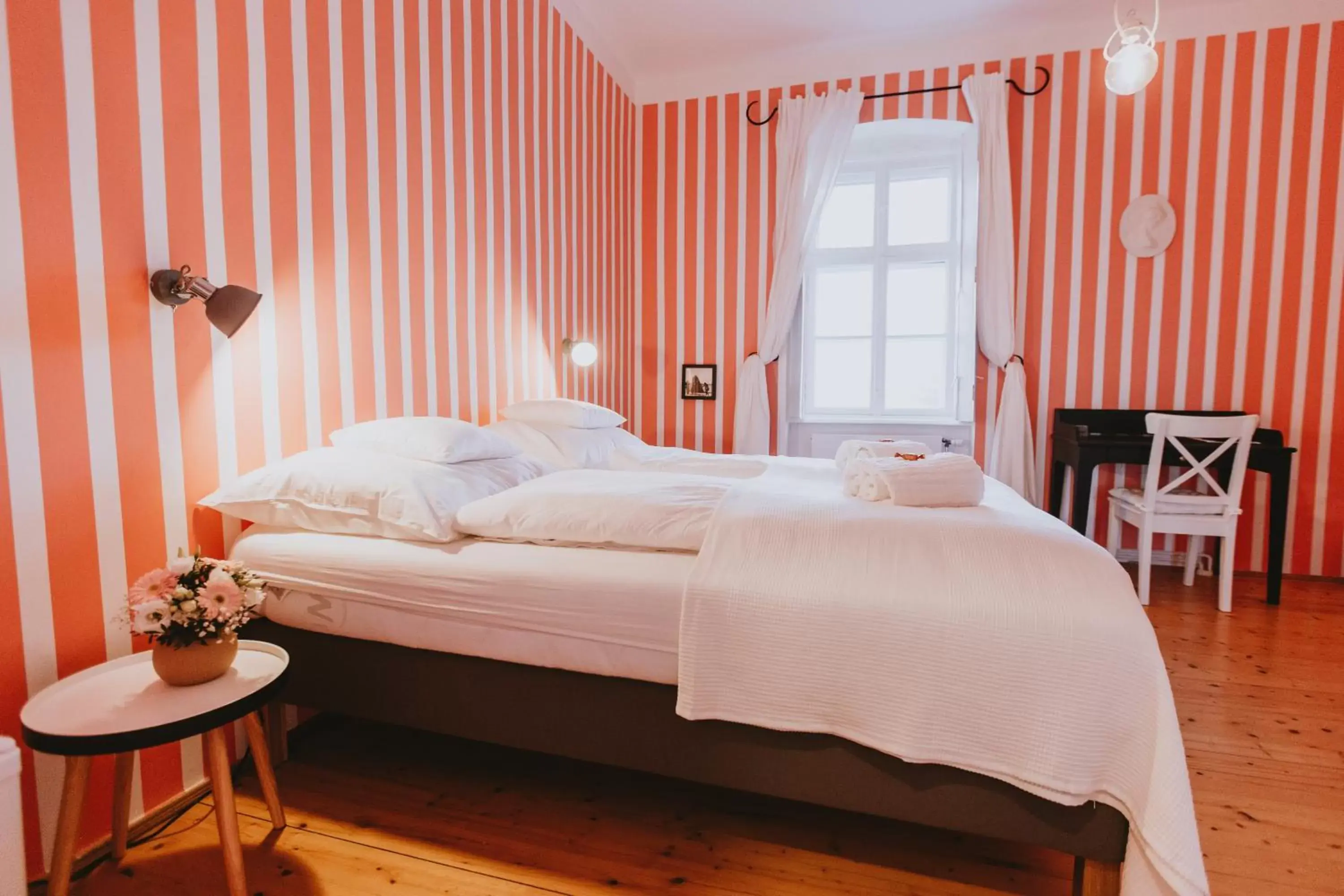 Deluxe Double Room with Extra Bed in Villa Mimi Deluxe Double Room with Extra Bed in Villa Mimi