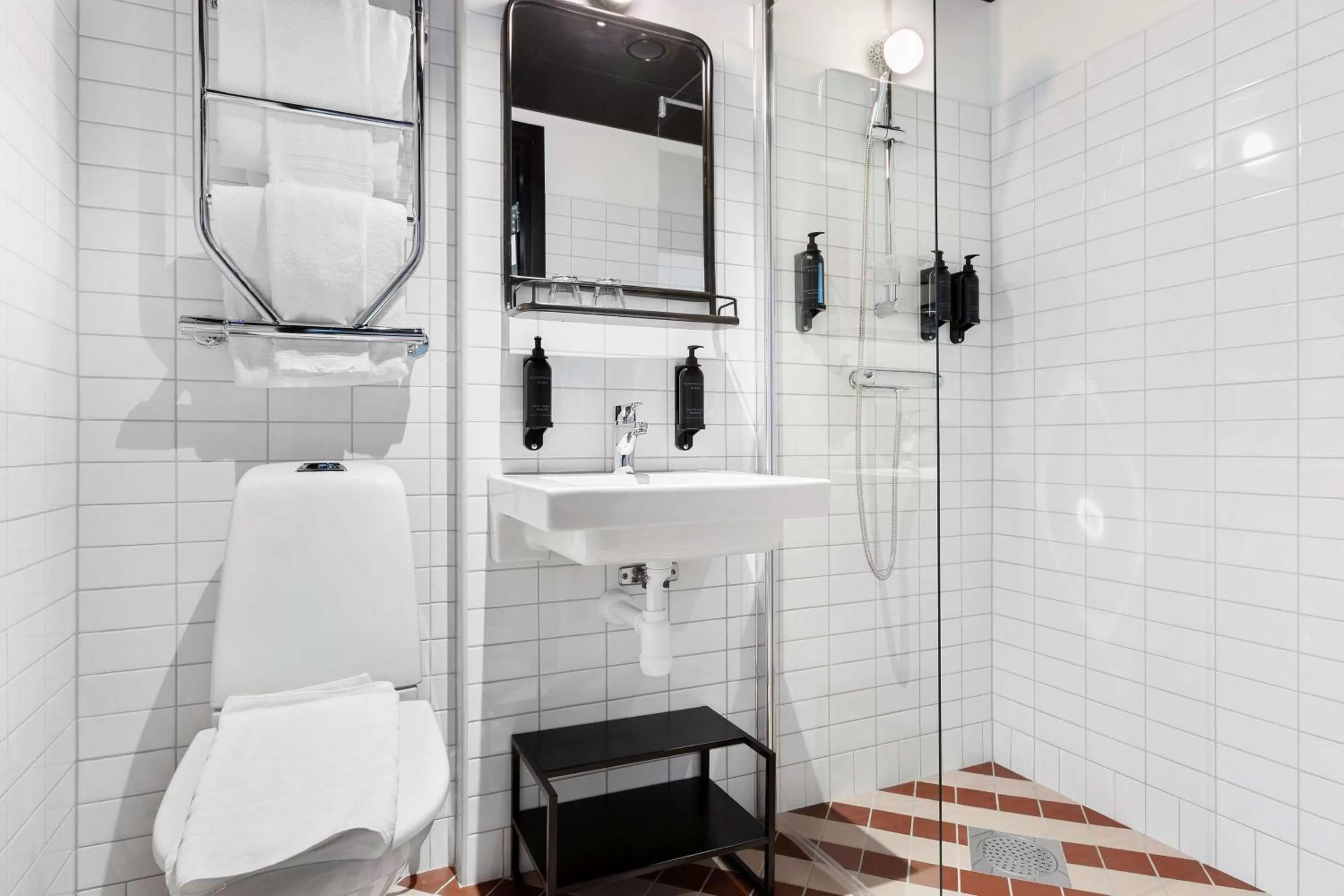 Bathroom in Hotel Giò; BW Signature Collection