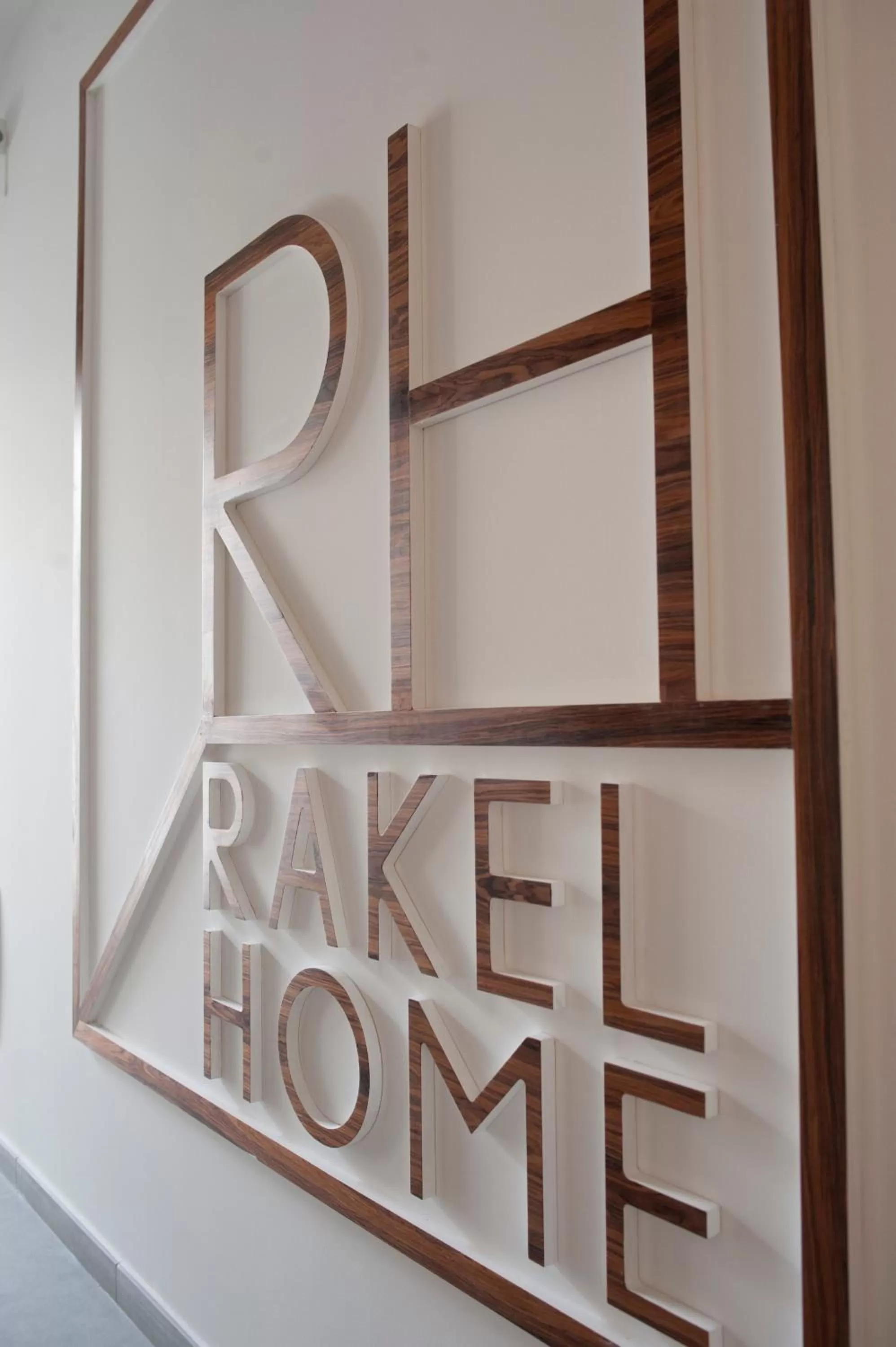 B&B Rakel Home
