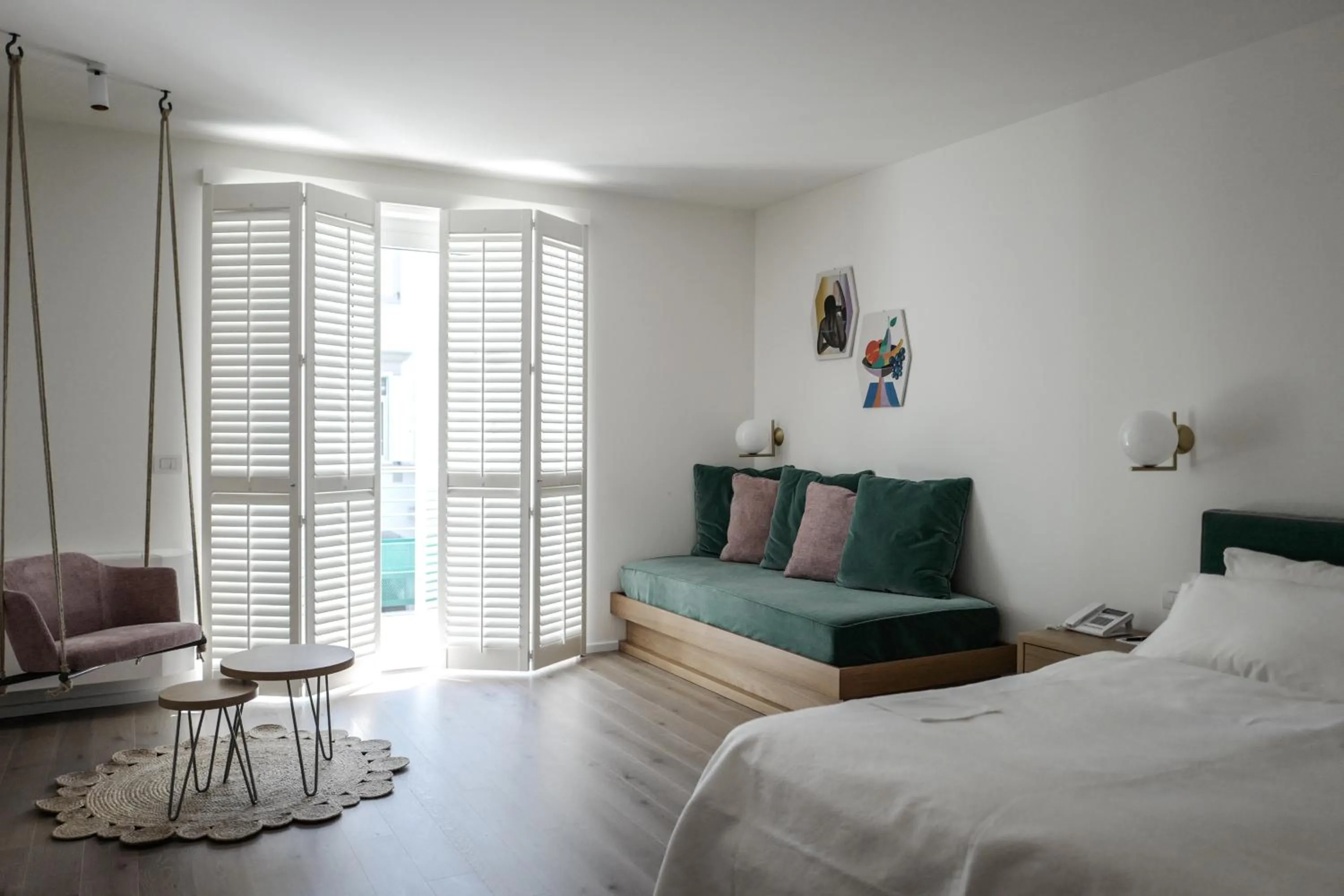 Photo of the whole room, Bed in Hotel Savoy