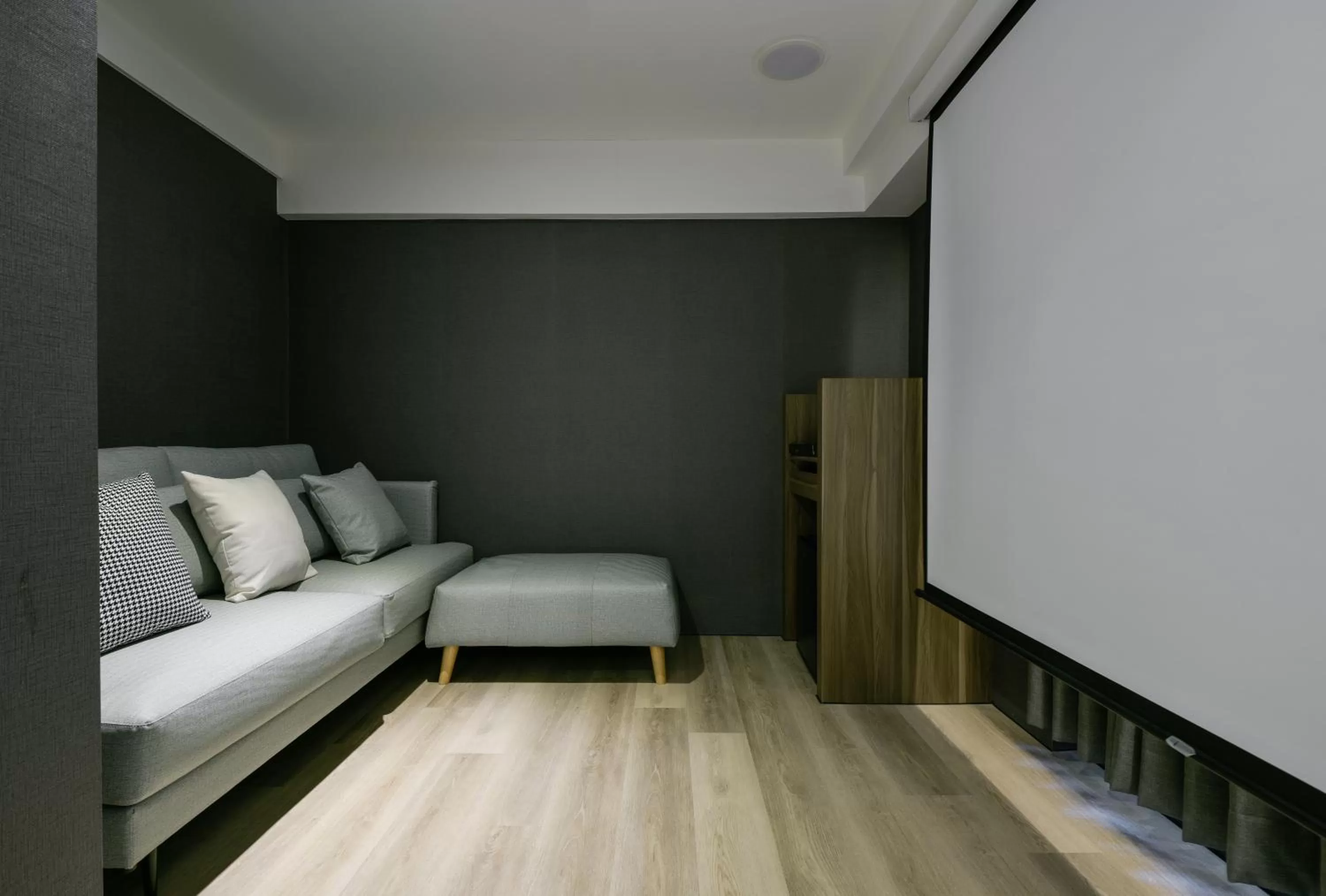 Bed in Autumn Willow Hotel