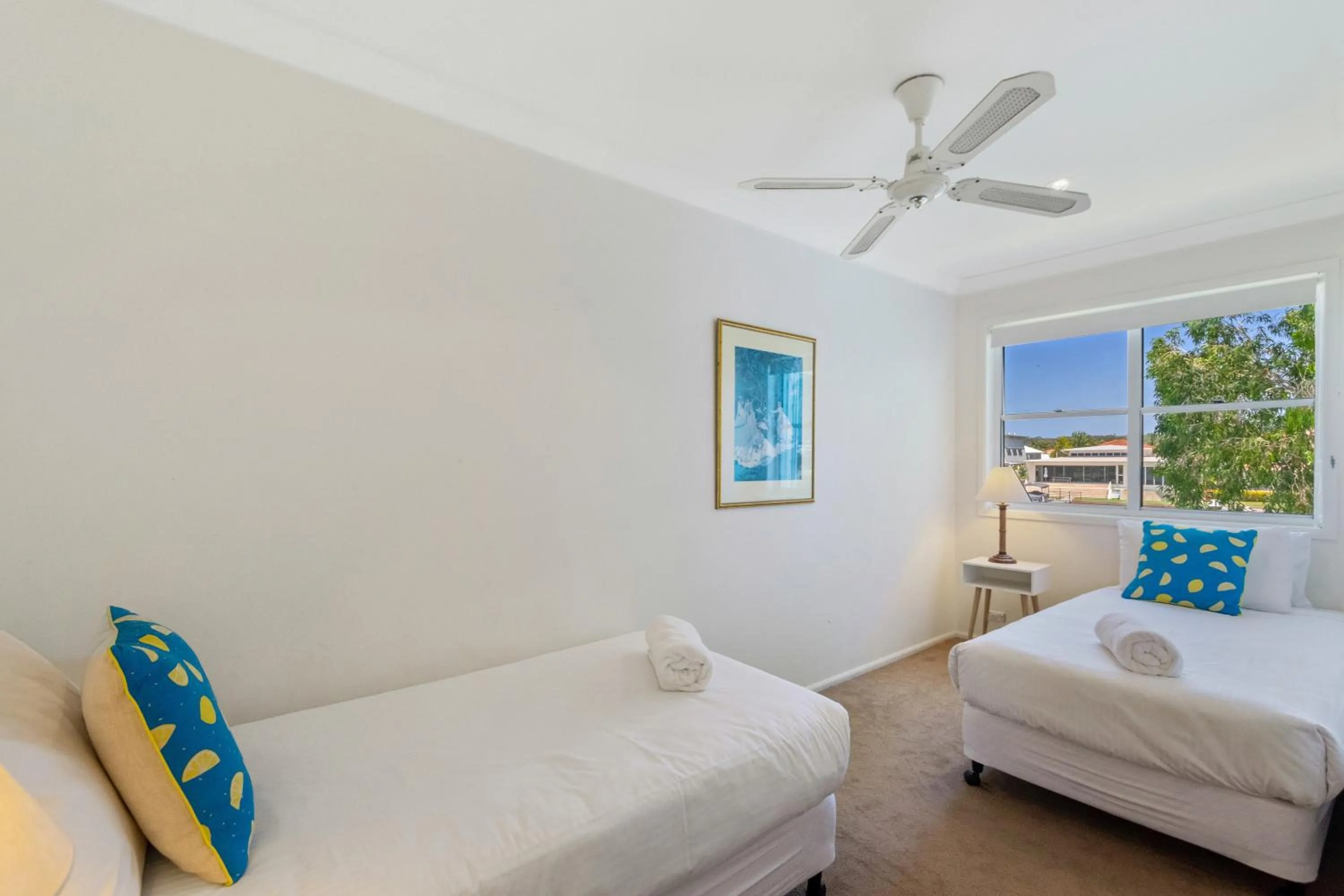 Bed in Noosa Entrance Waterfront Resort