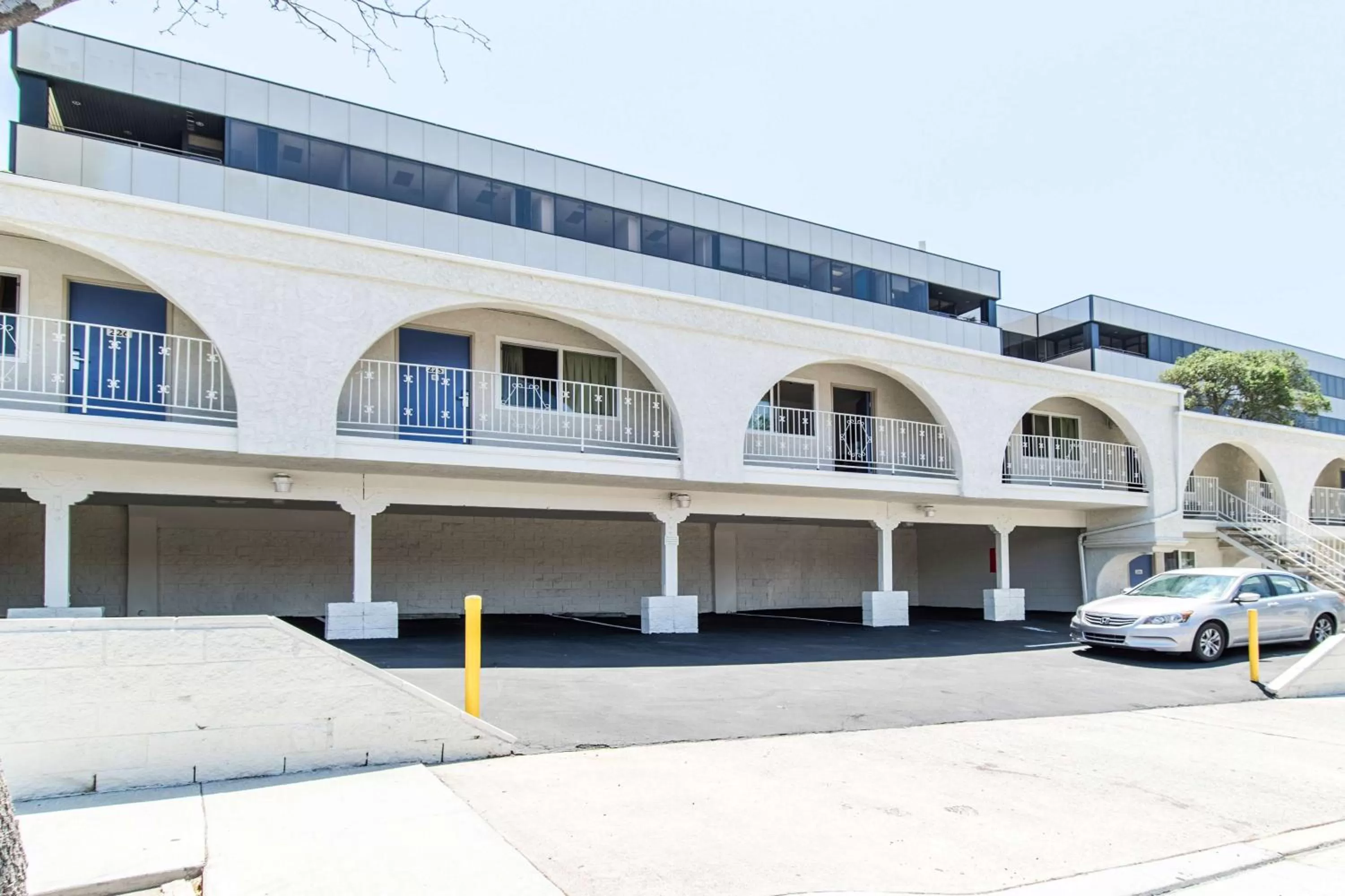 Property building in Motel 6-Orange, CA - Anaheim