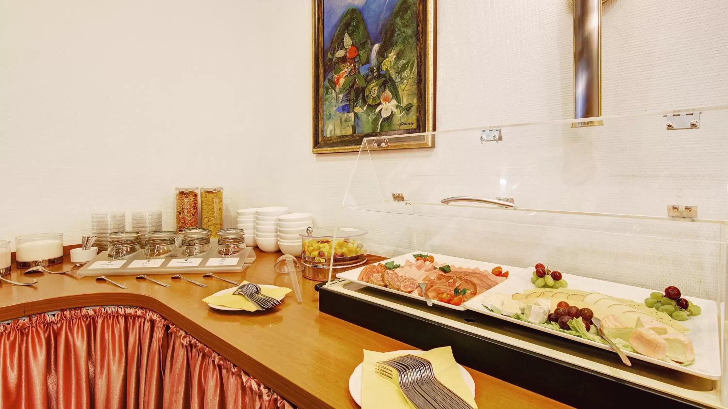 Buffet breakfast in Hotel am Schelztor