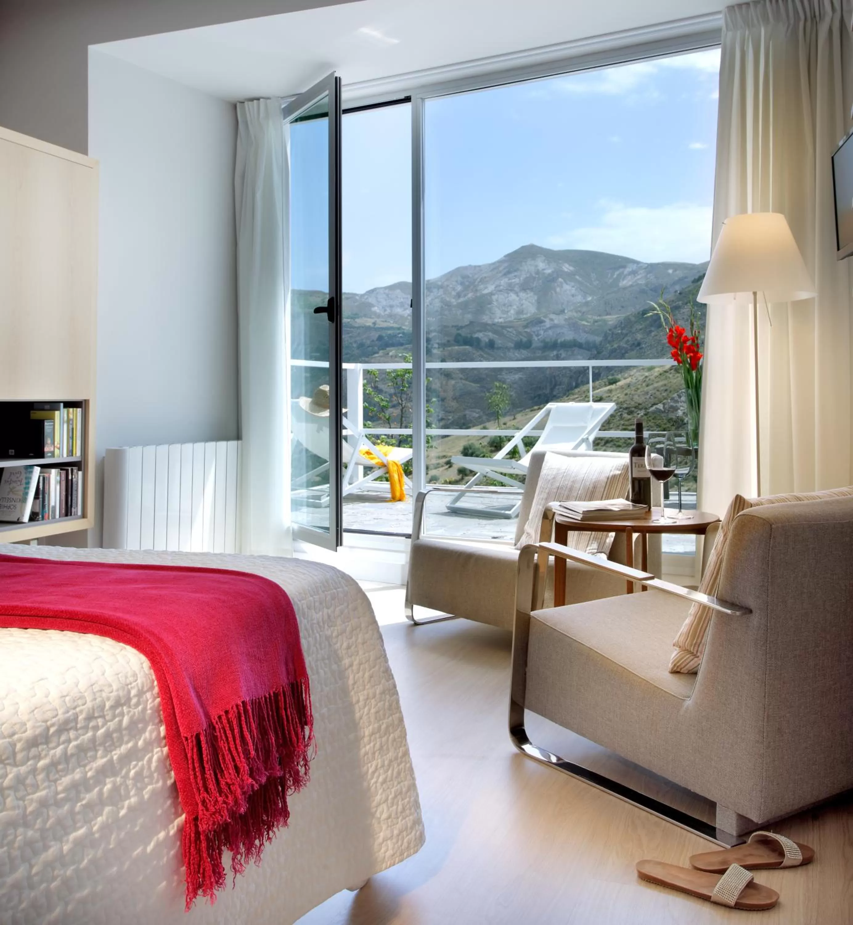 Balcony/Terrace, Bed in La Almunia del Valle