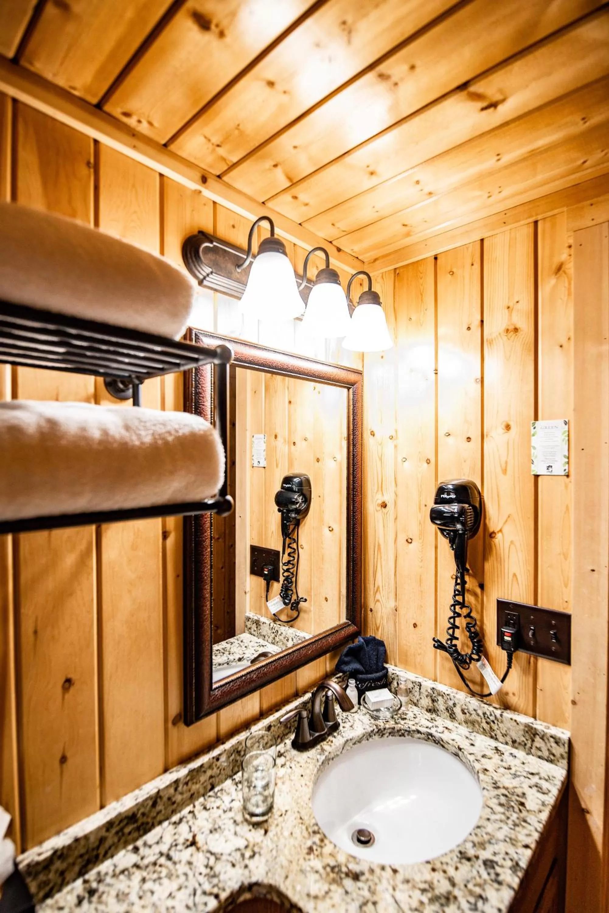 Bathroom in Elk Country Inn
