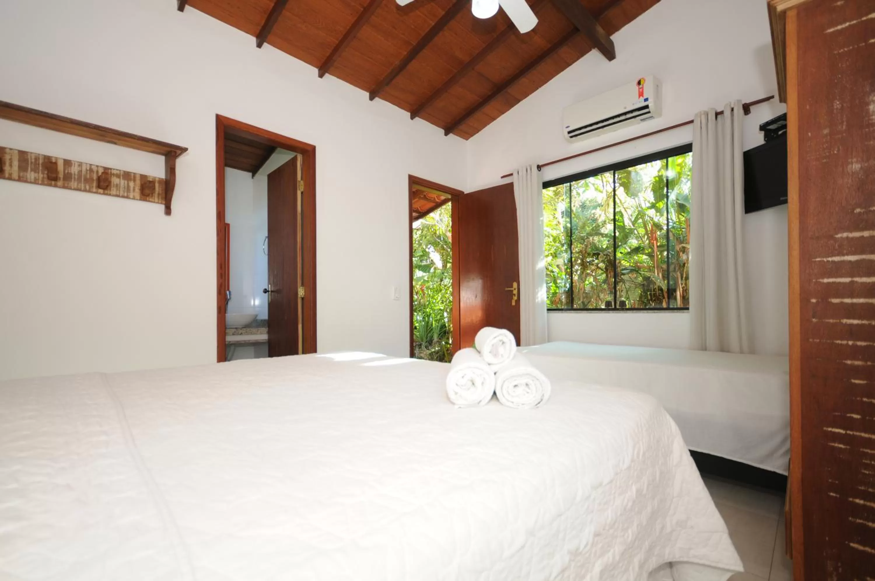 Bed in Star Búzios Pousada