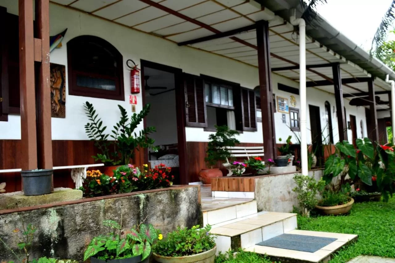 Cantinho da Geisa - suítes mobiliadas