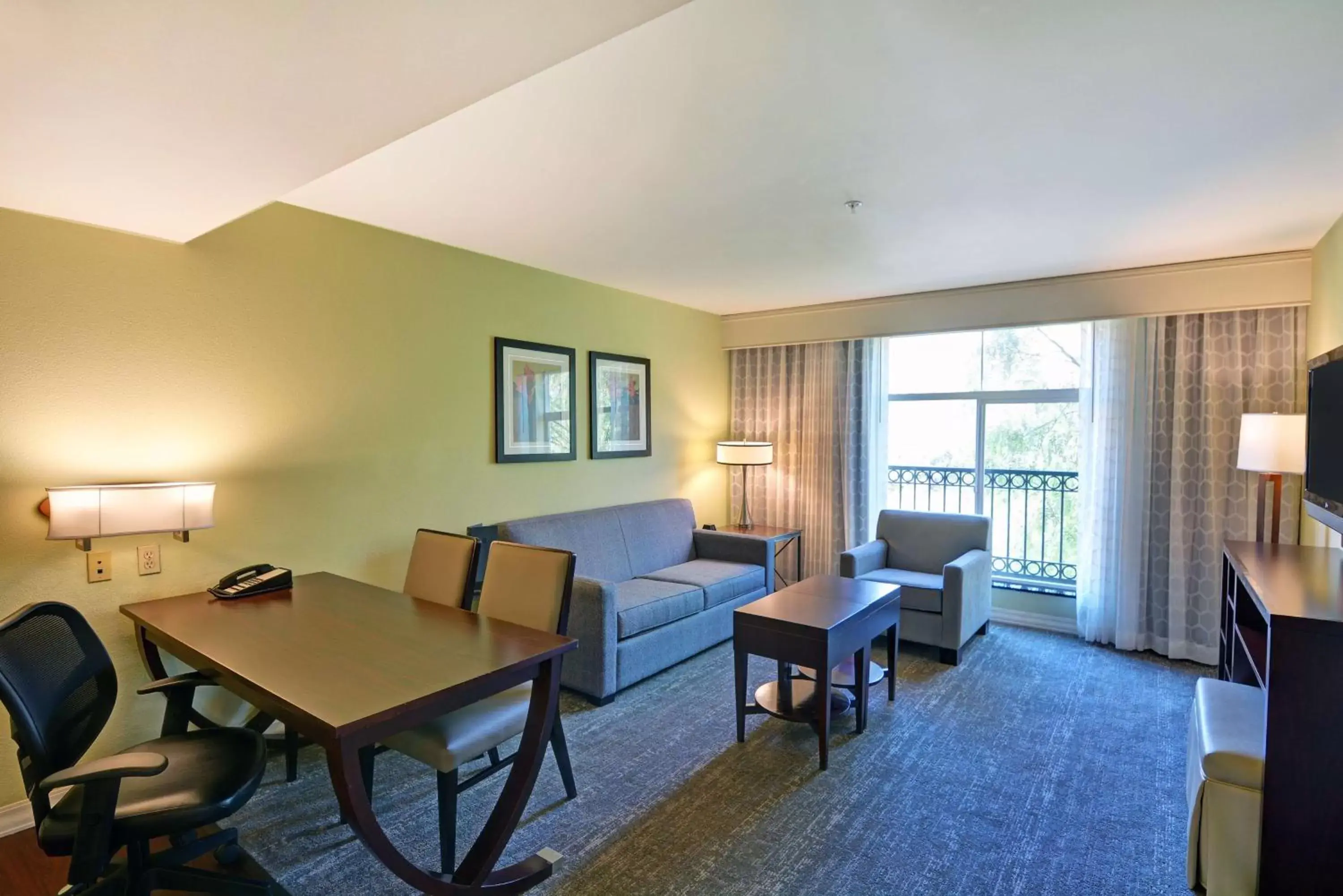 Executive King Suite - Non-Smoking in Embassy Suites Valencia Executive King Suite - Non-Smoking in Embassy Suites Valencia