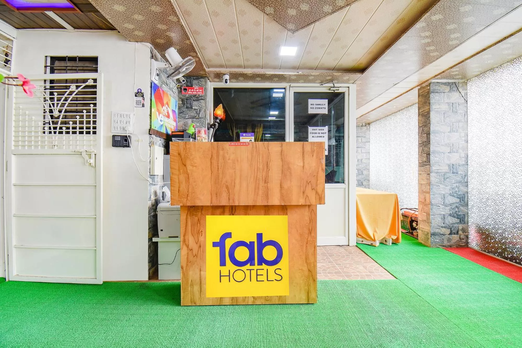 Lobby or reception in FabExpress Vardhan Executive