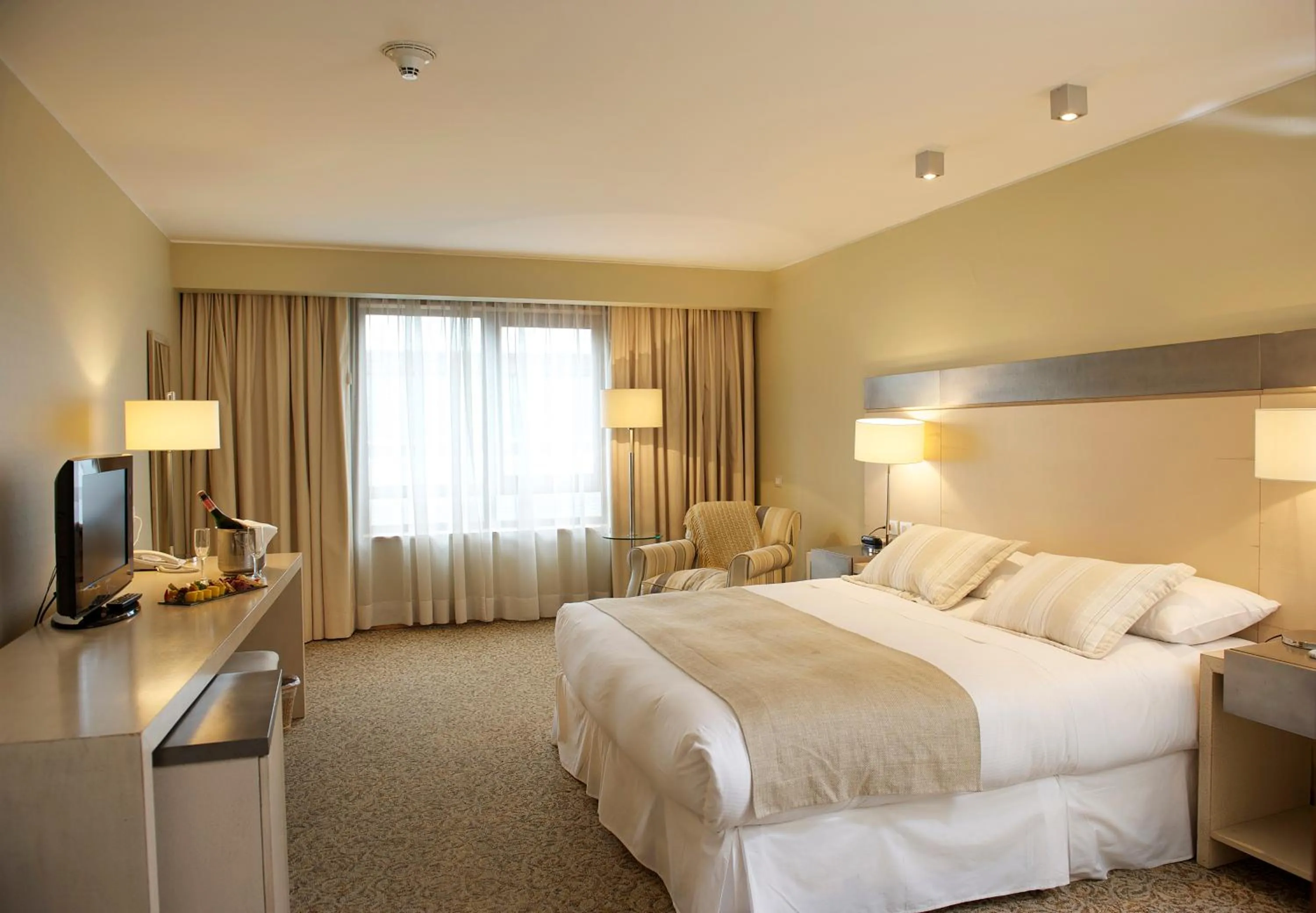 Decorative detail, Bed in Radisson Hotel Puerto Varas