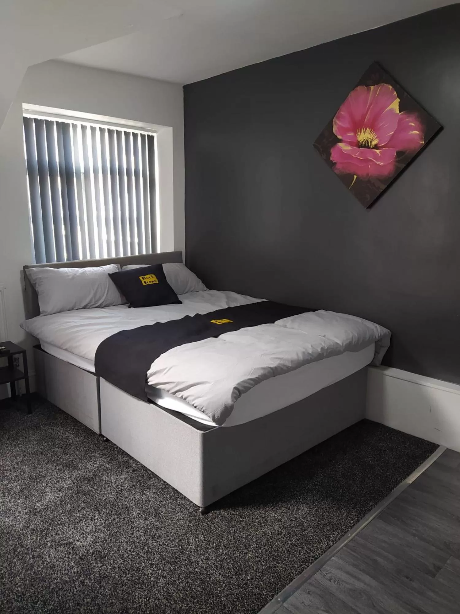 Bedroom, Bed in Black Ocean Holiday Apartments