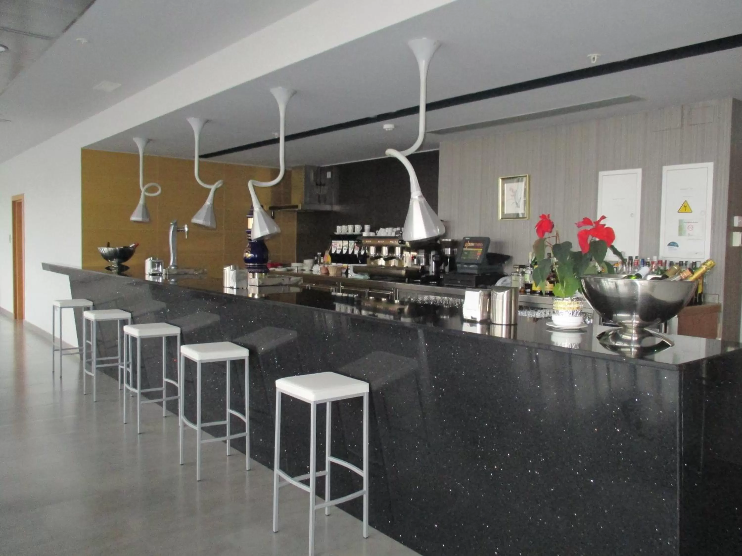 Lounge or bar in Hotel Ciudad de Ponferrada, Ascend Hotel Collection