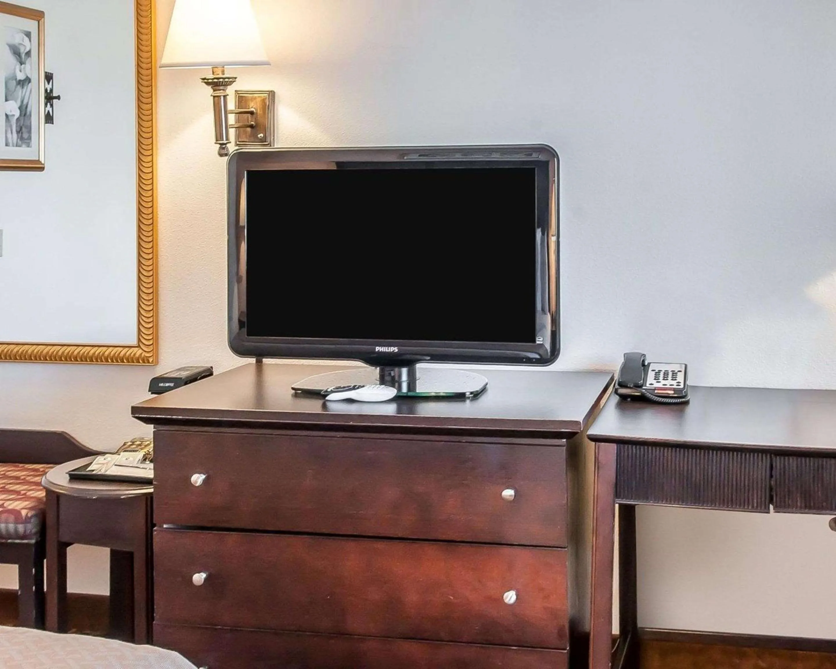 Photo of the whole room, TV/Entertainment Center in Quality Inn & Suites Hobbs