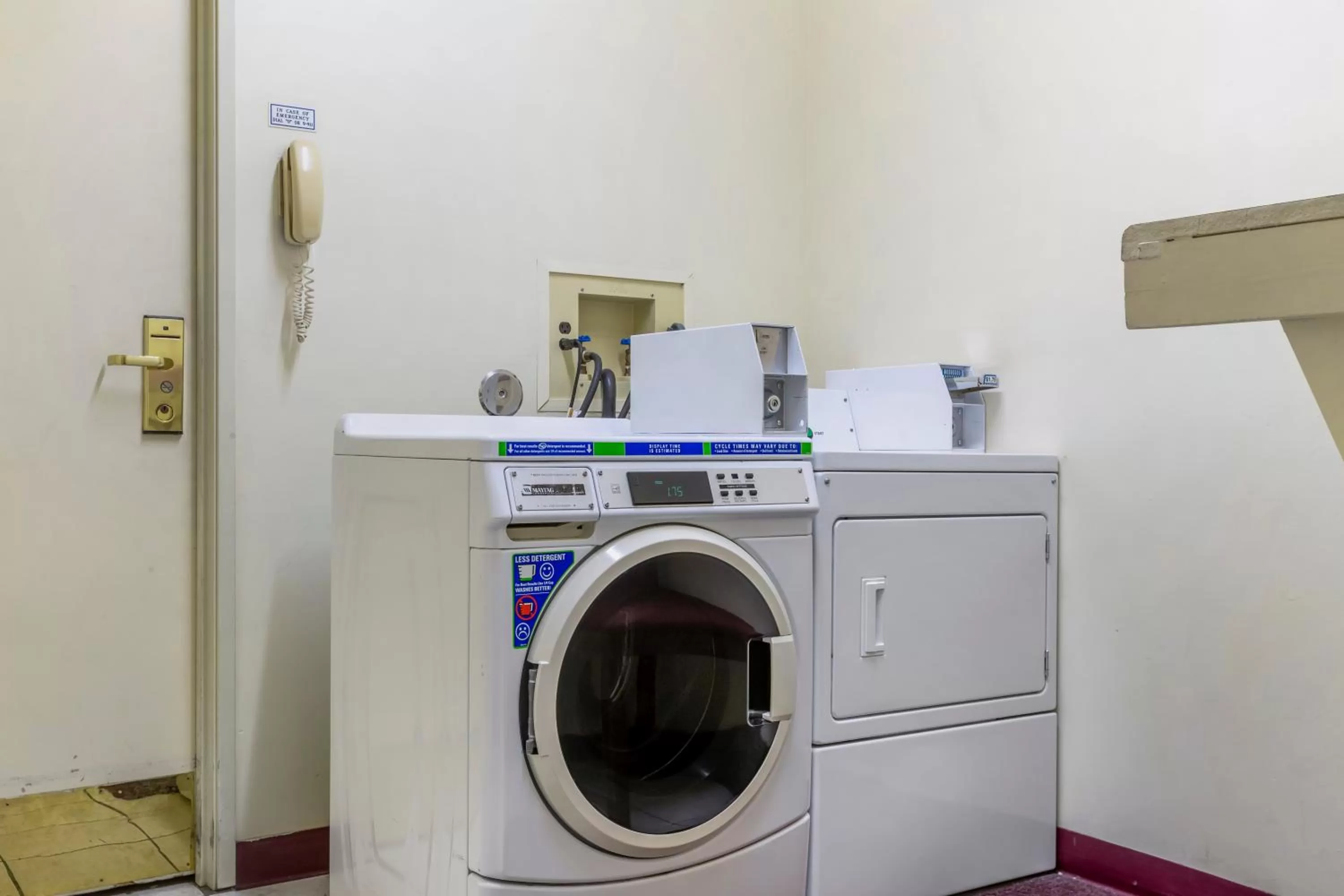 laundry in Quality Inn & Suites Keokuk North