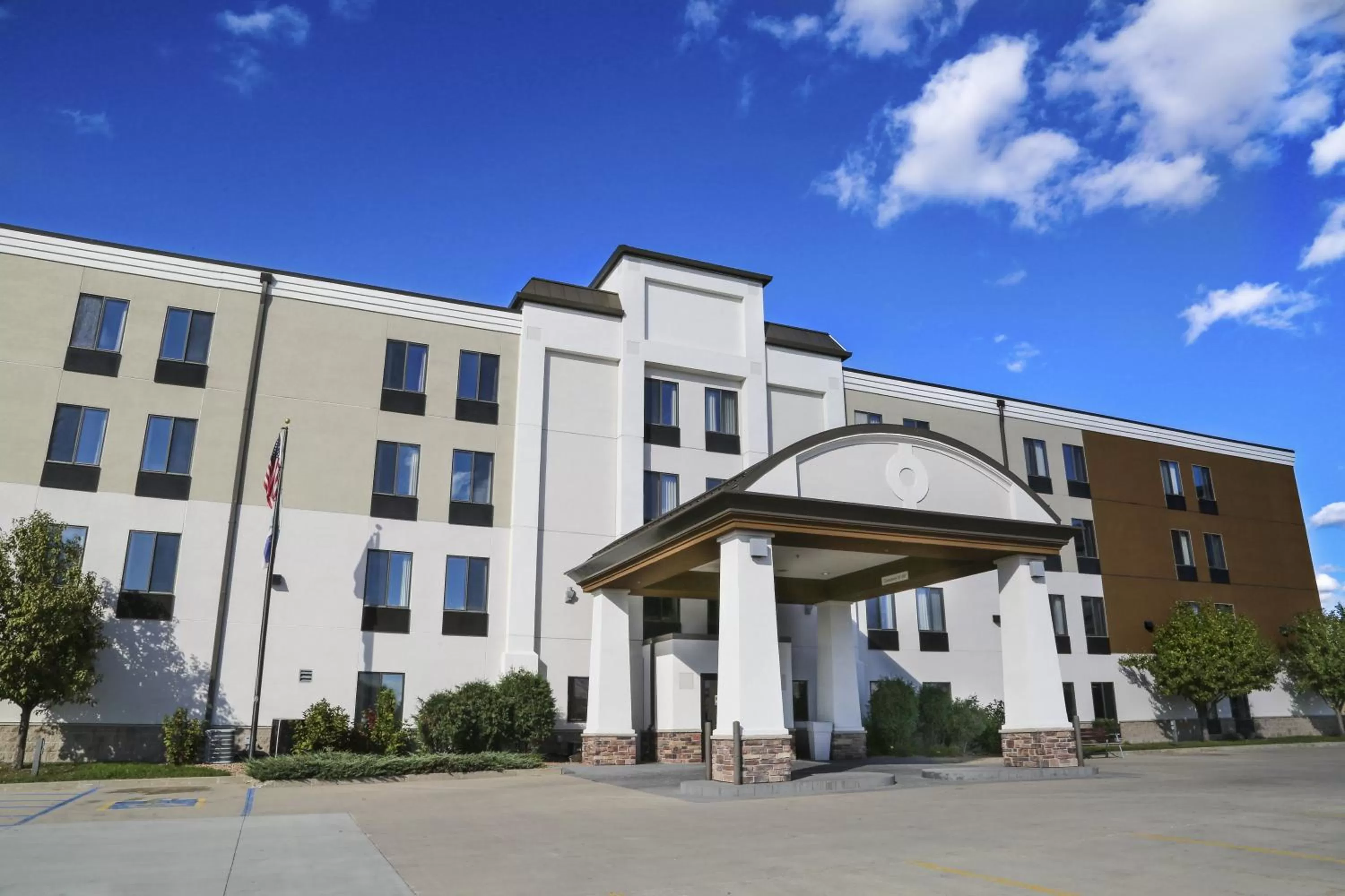 Property building in Holiday Inn Express Fargo - West Acres by IHG