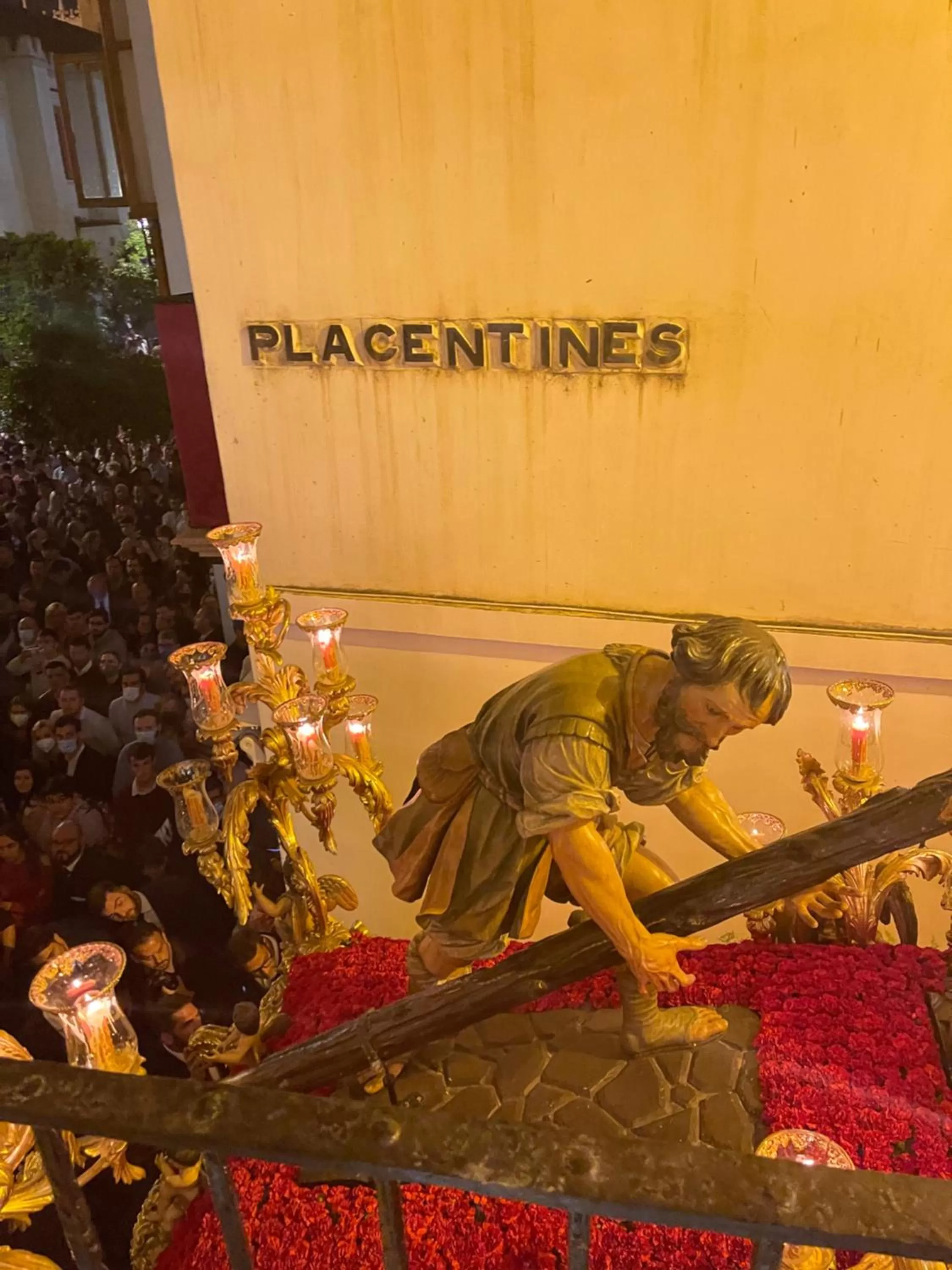 Evening entertainment in Casa ART Sevilla