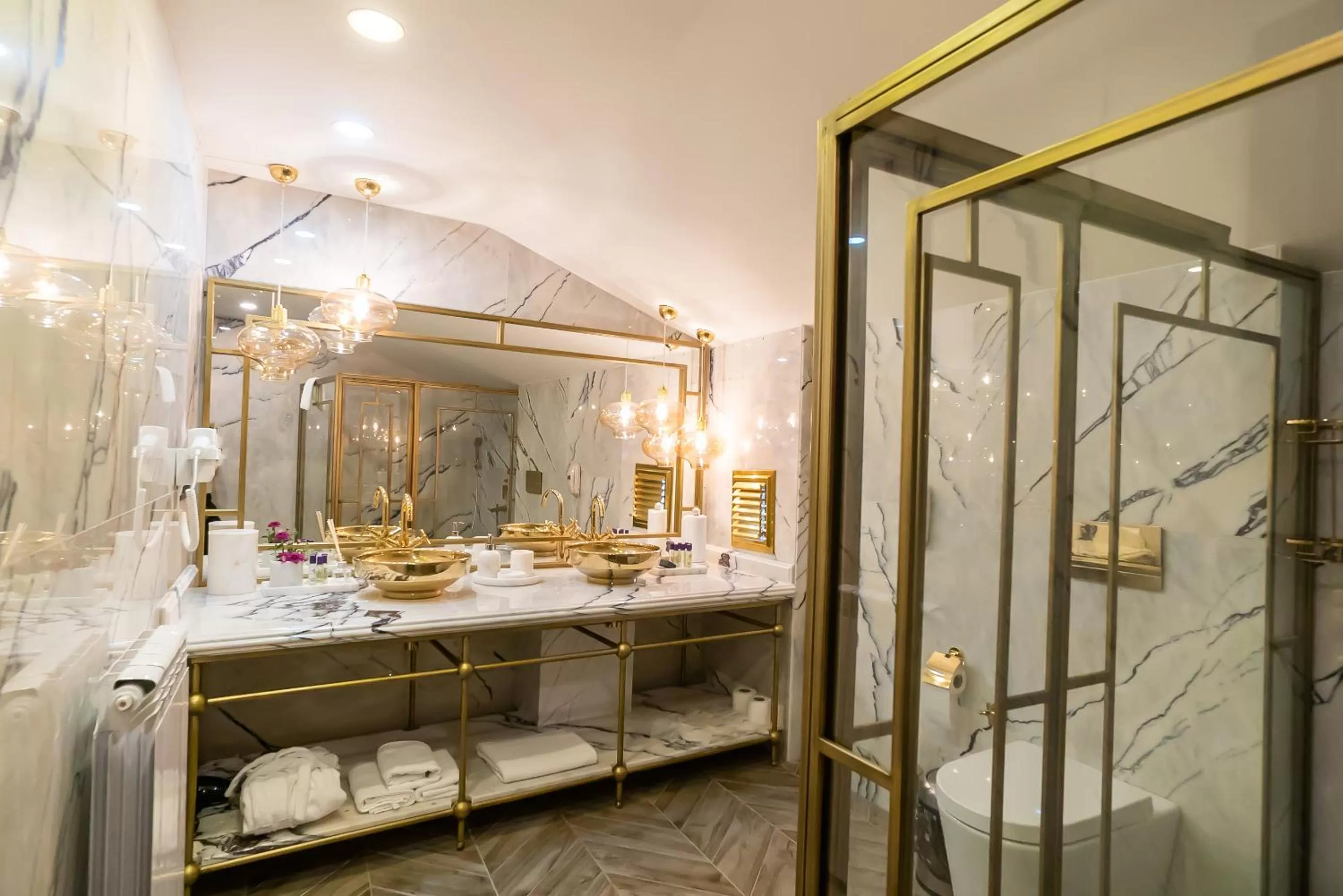 Bathroom in Malta Bosphorus Hotel