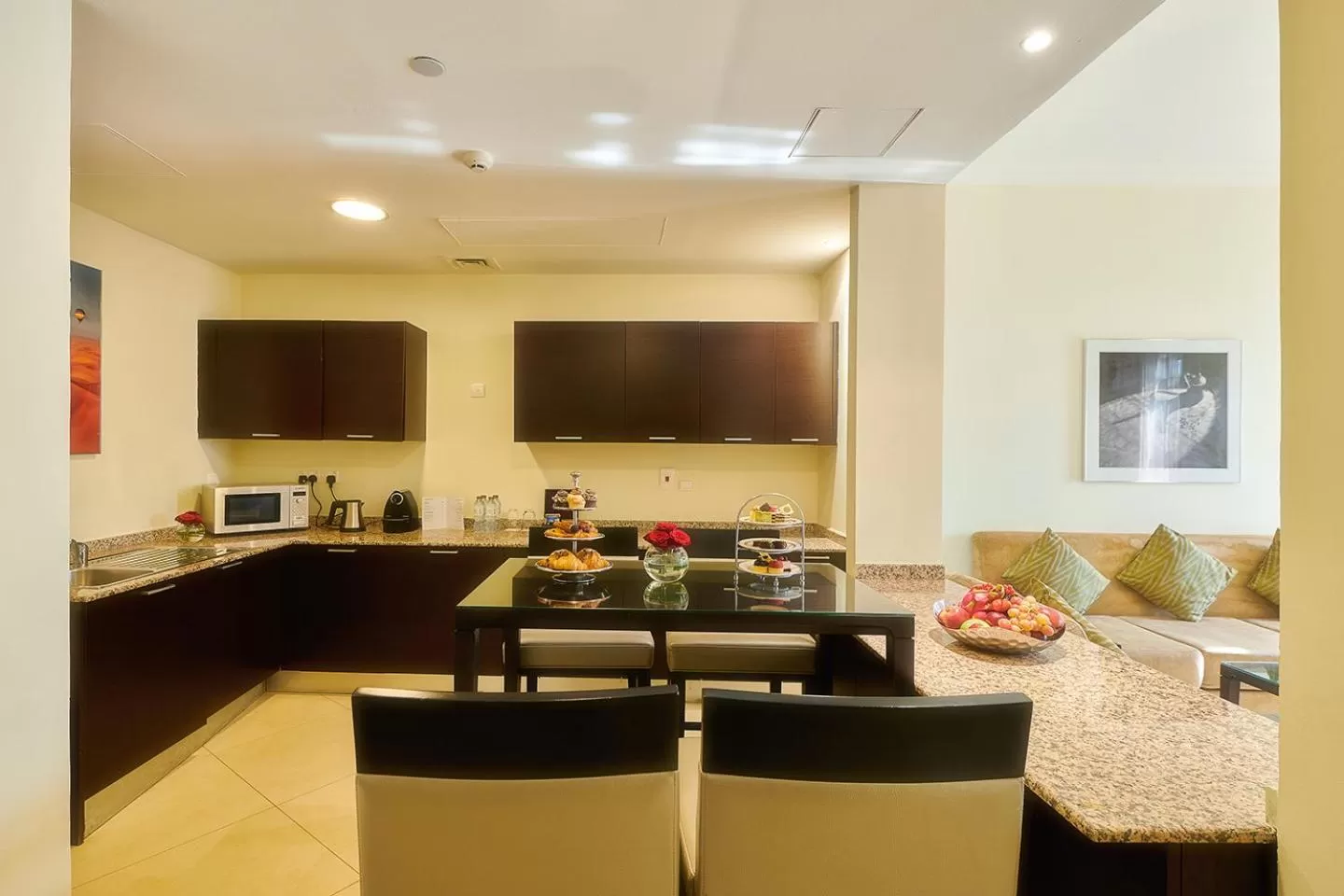 Kitchen or kitchenette in Bahi Ajman Palace Hotel