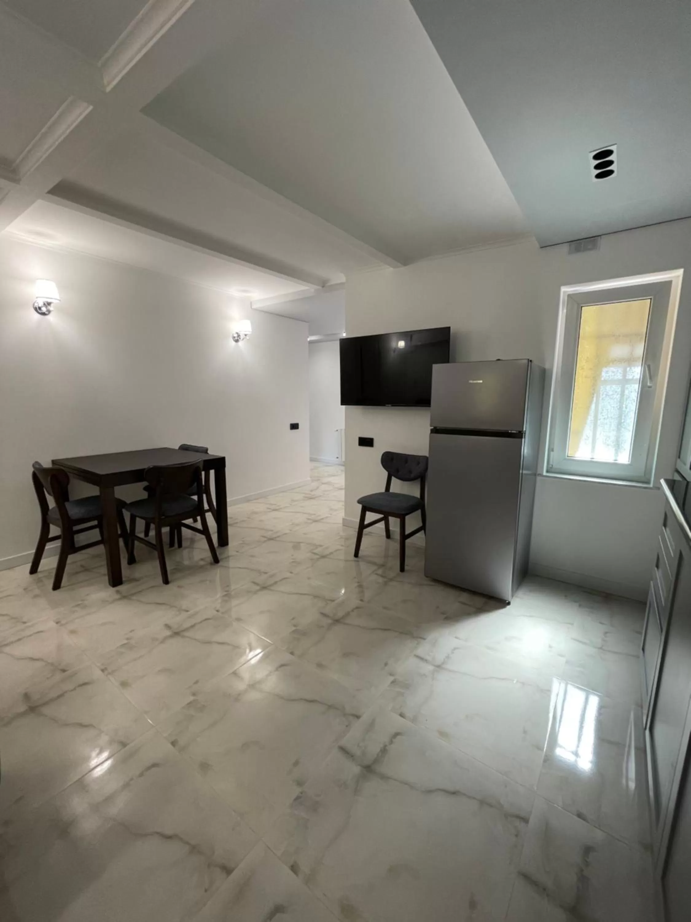 Dining Area in NO PROBLEM