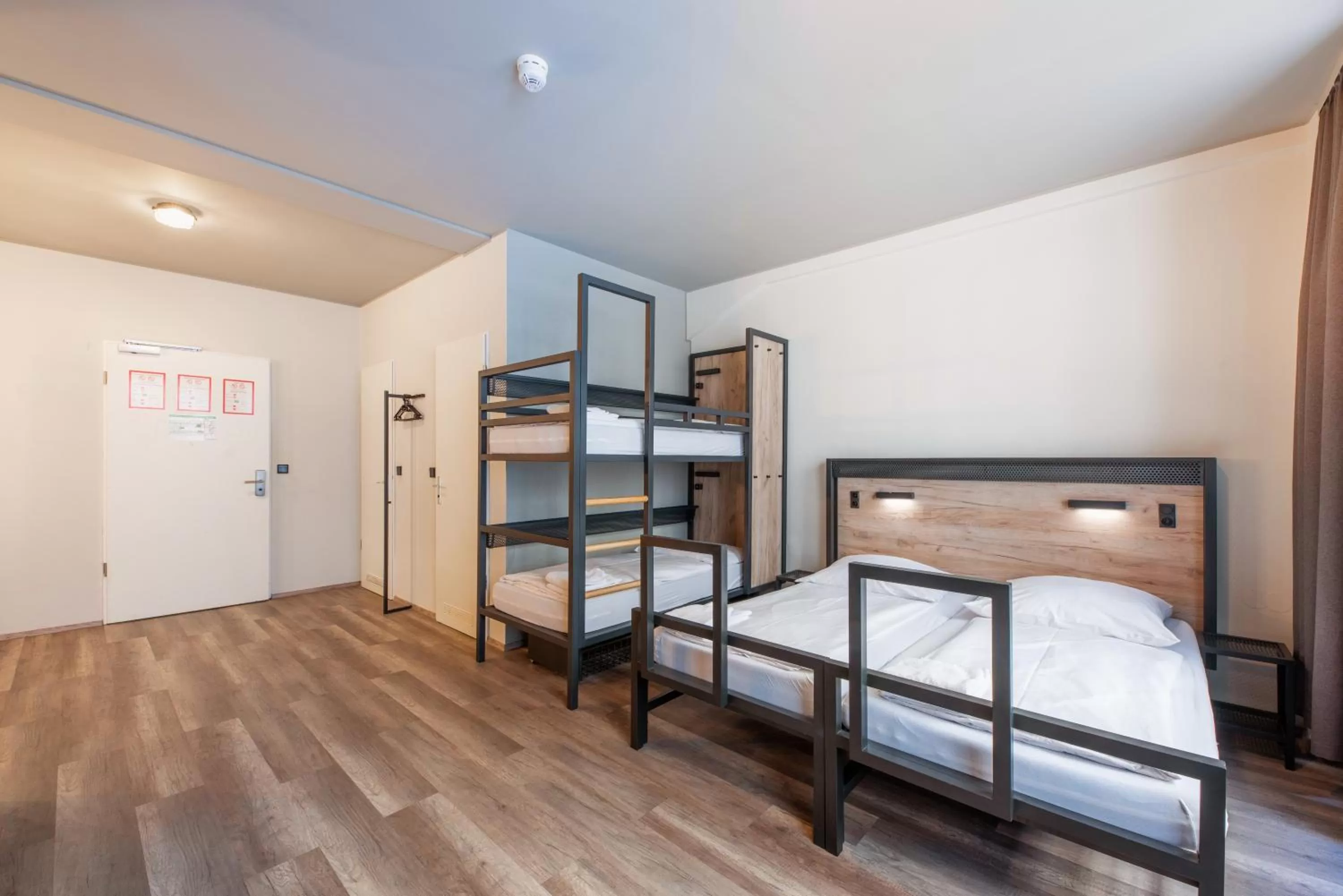 Photo of the whole room, Bed in a&o Hamburg City