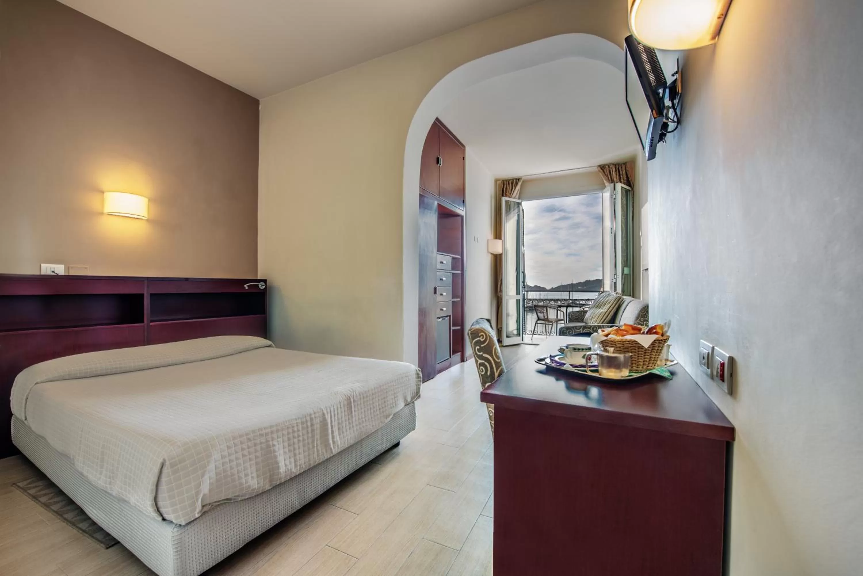 Photo of the whole room, Bed in Hotel Italia e Lido Rapallo