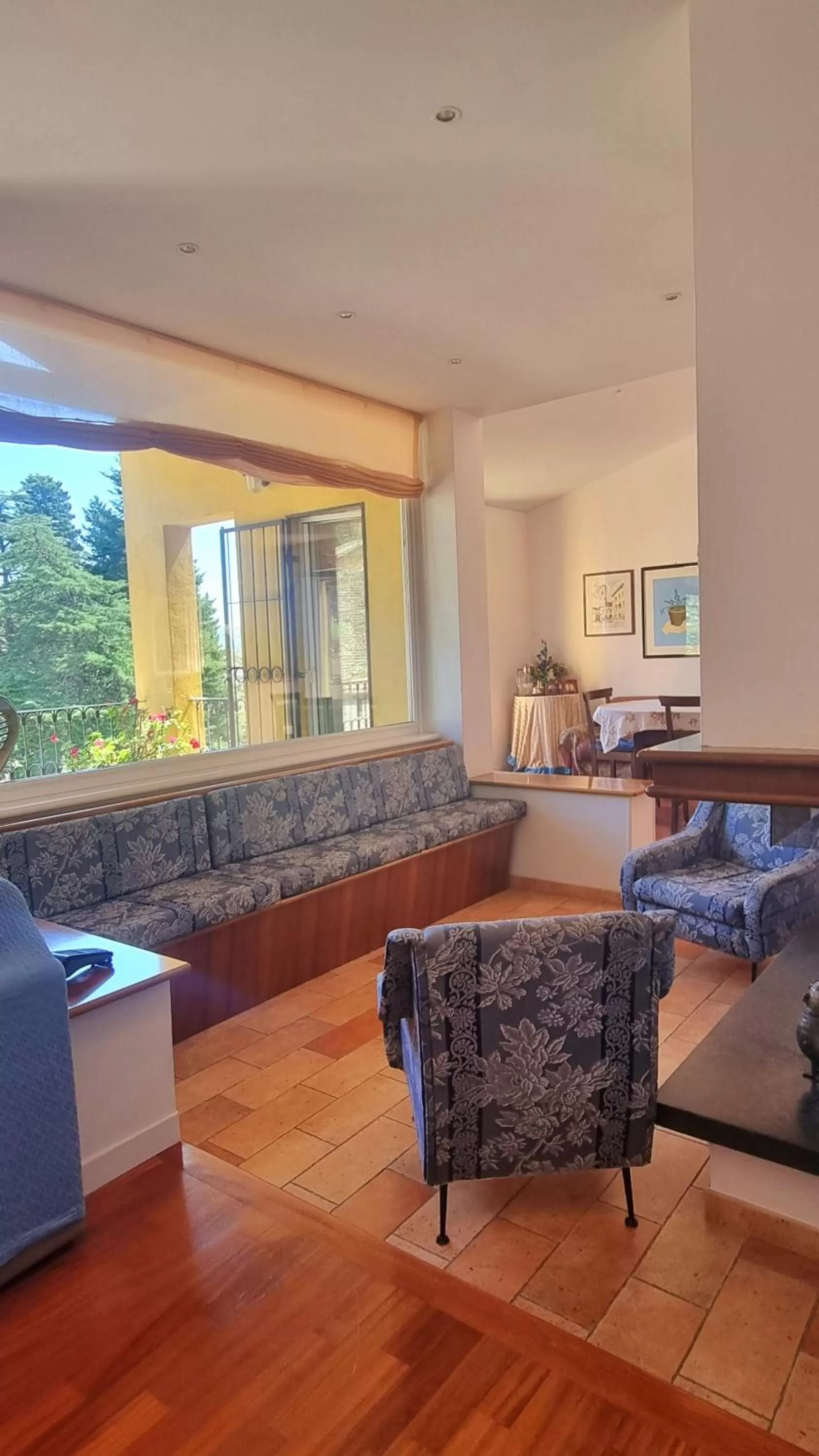 Seating area in Fontecorona Bed and Breakfast